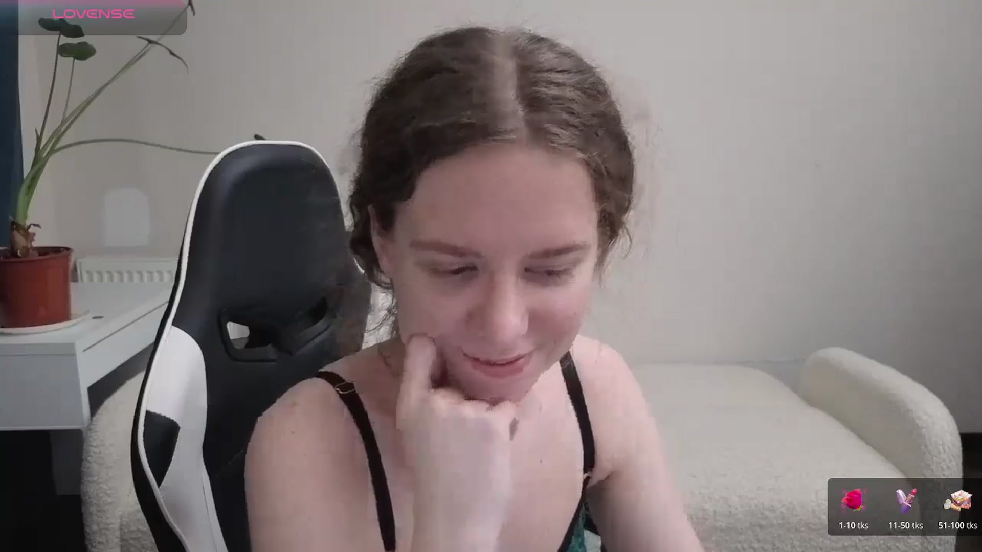 Gallery image thumbnail from BlueFlowerr's myfreecams stream on, 04/01/2026, 21:51 image 12 of 20