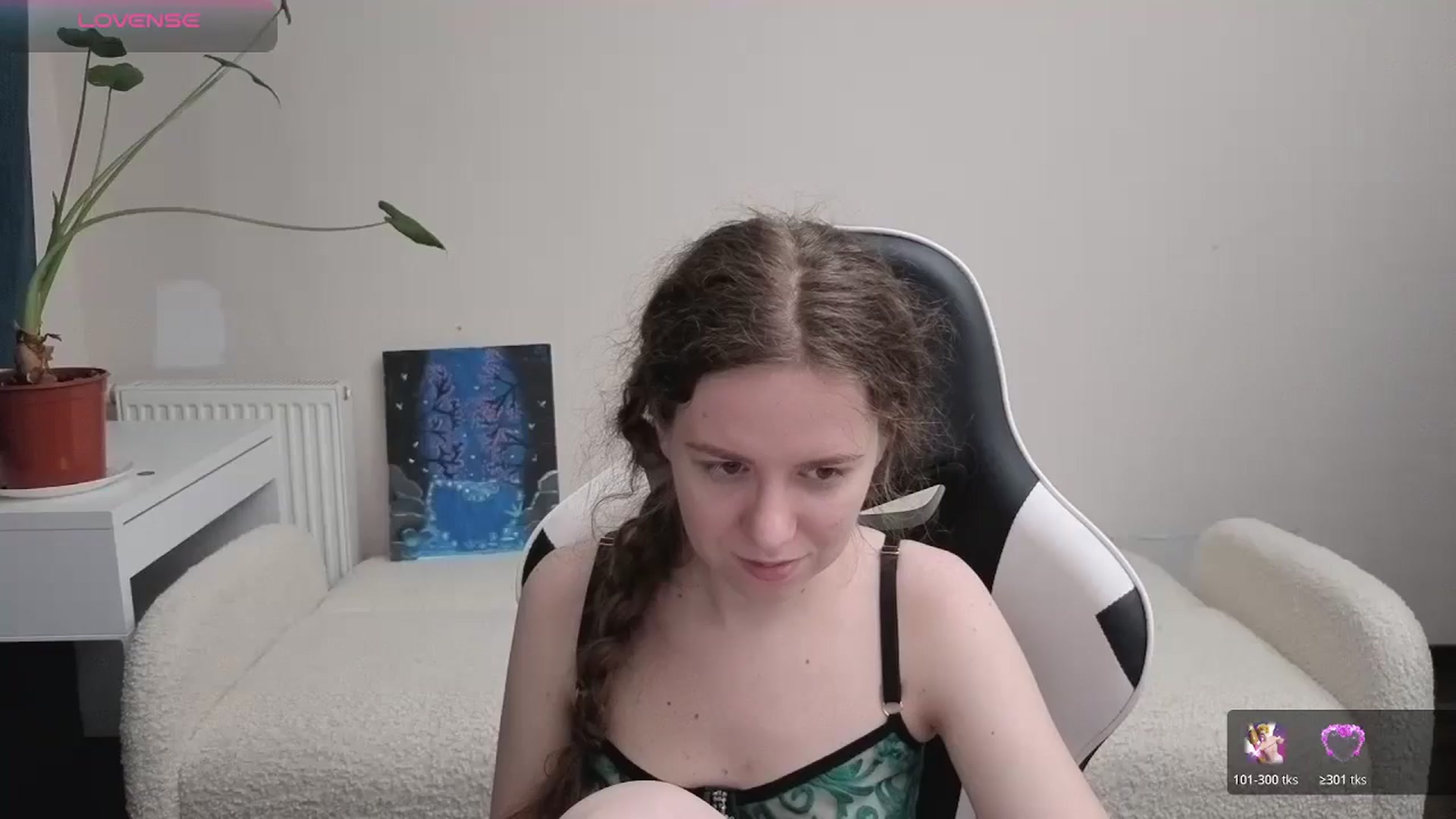 Gallery image thumbnail from BlueFlowerr's myfreecams stream on, 04/01/2026, 21:51 image 20 of 20