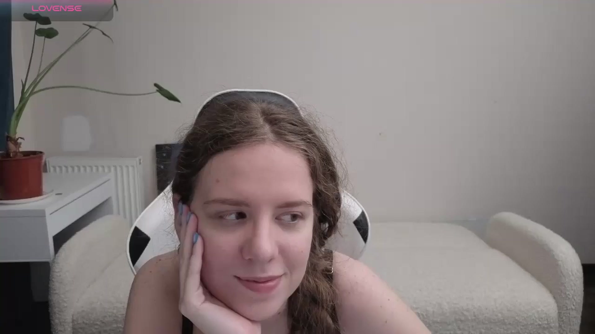 Gallery image thumbnail from BlueFlowerr's myfreecams stream on, 04/01/2026, 22:59 image 10 of 20