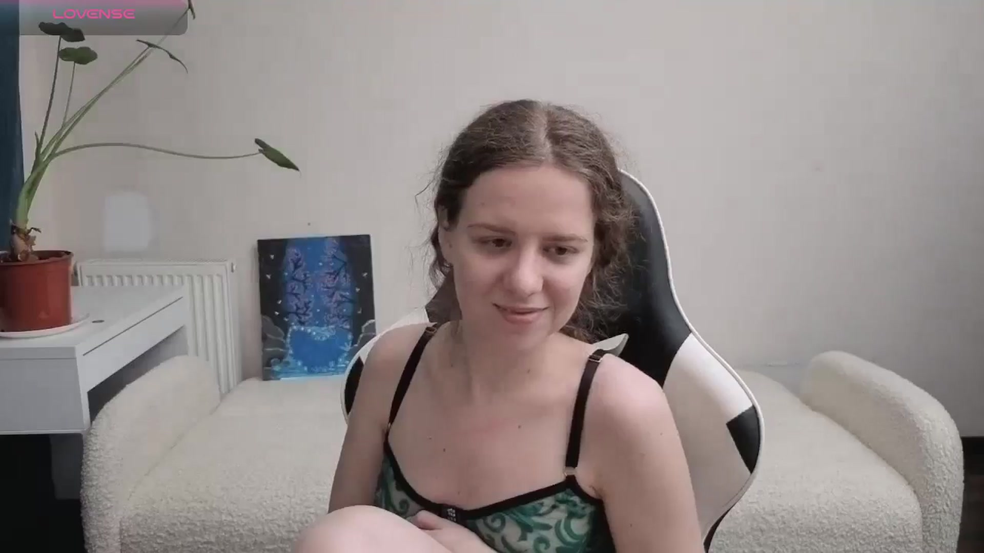 Gallery image thumbnail from BlueFlowerr's myfreecams stream on, 04/01/2026, 22:59 image 18 of 20