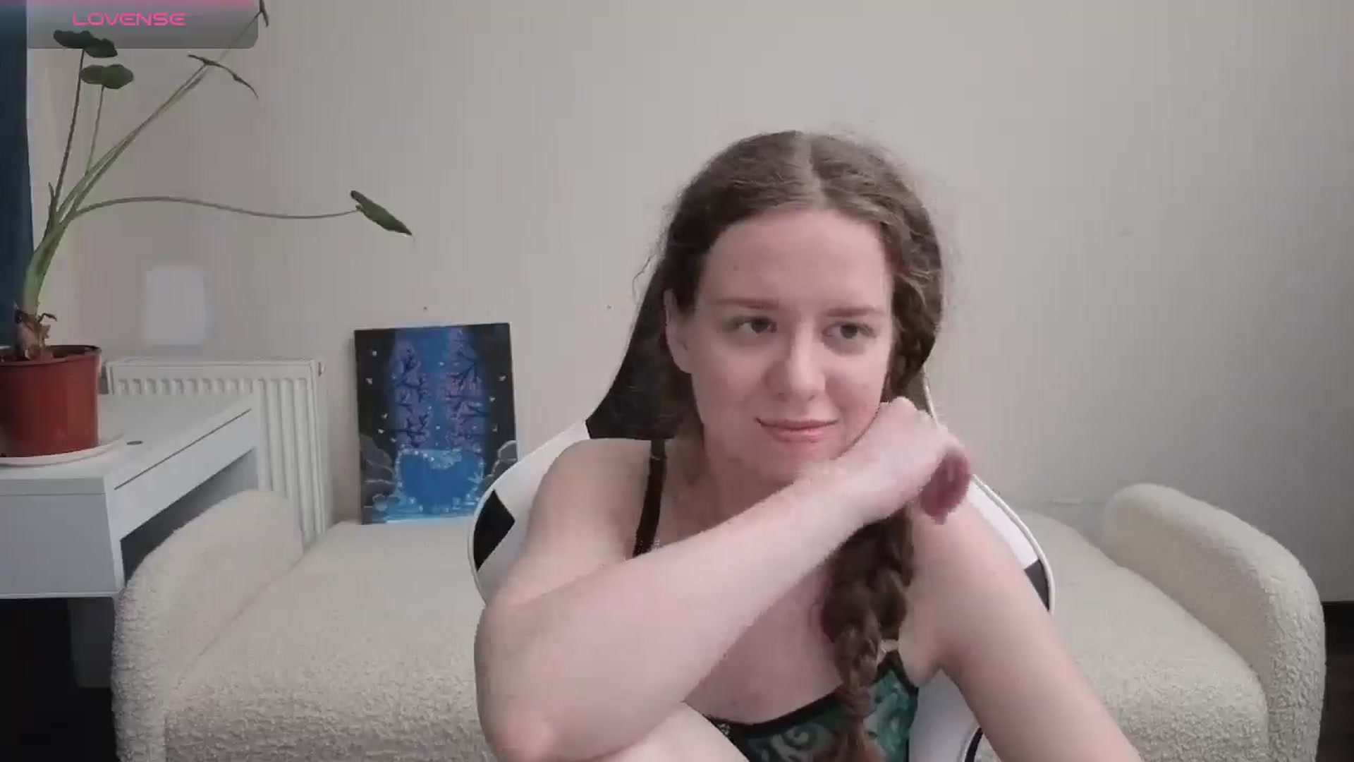 Gallery image thumbnail from BlueFlowerr's myfreecams stream on, 04/01/2026, 22:59 image 15 of 20