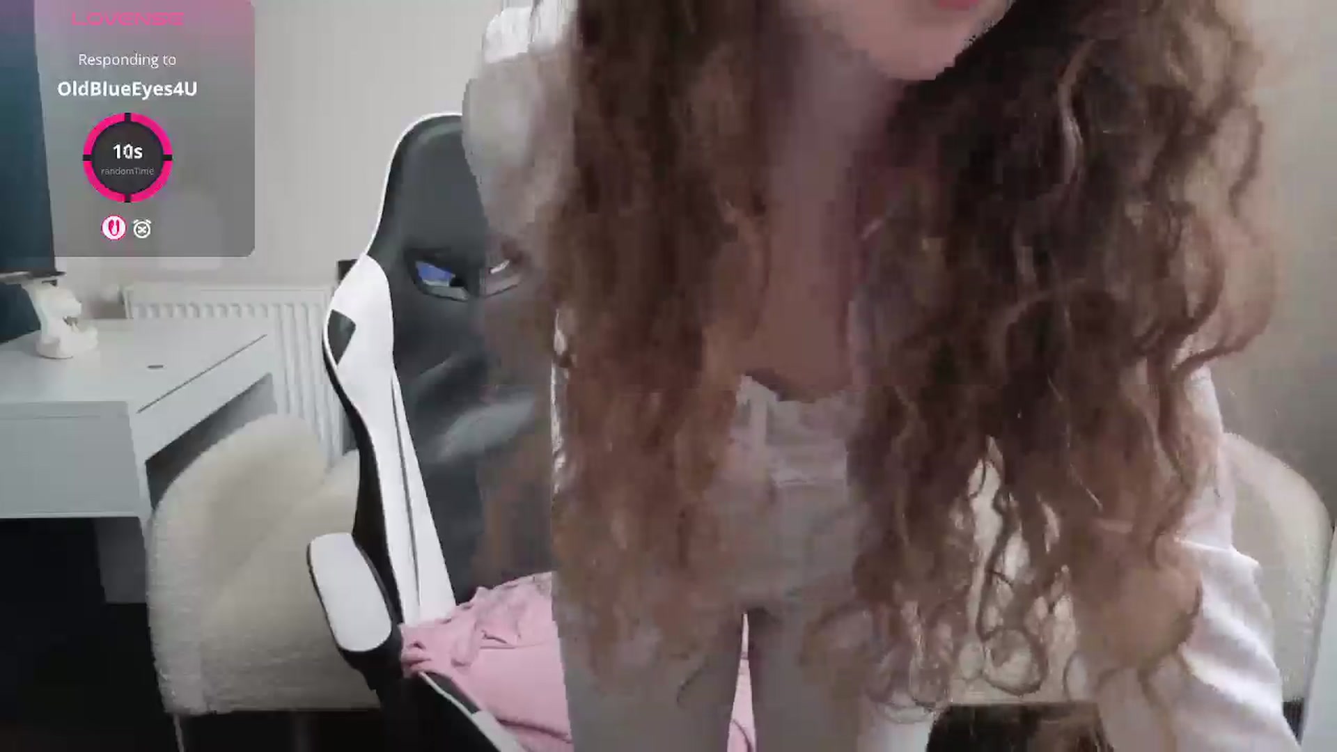 Gallery image thumbnail from BlueFlowerr's myfreecams stream on, 04/04/2026, 21:22 image 7 of 20