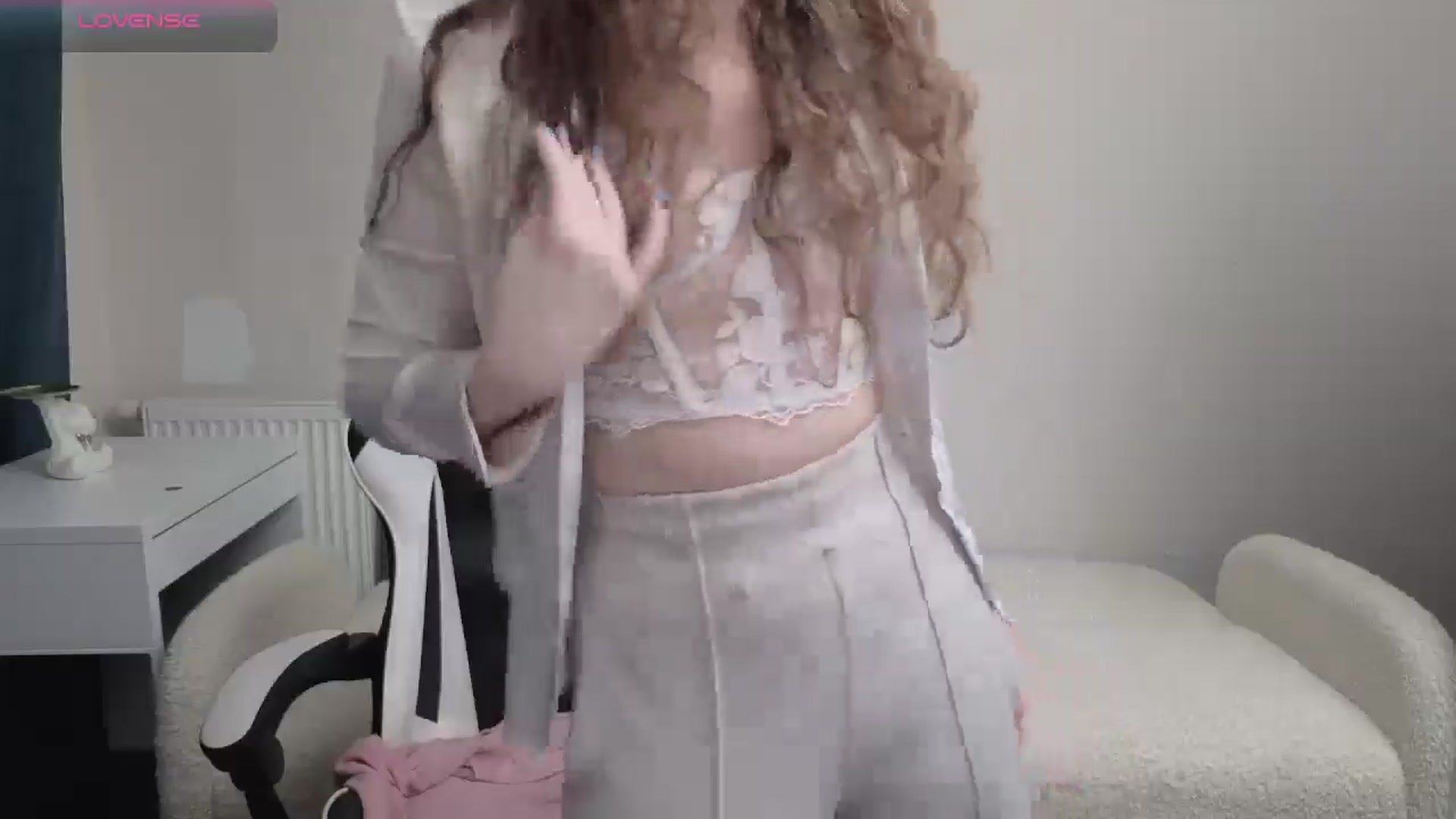 Gallery image thumbnail from BlueFlowerr's myfreecams stream on, 04/04/2026, 21:22 image 3 of 20