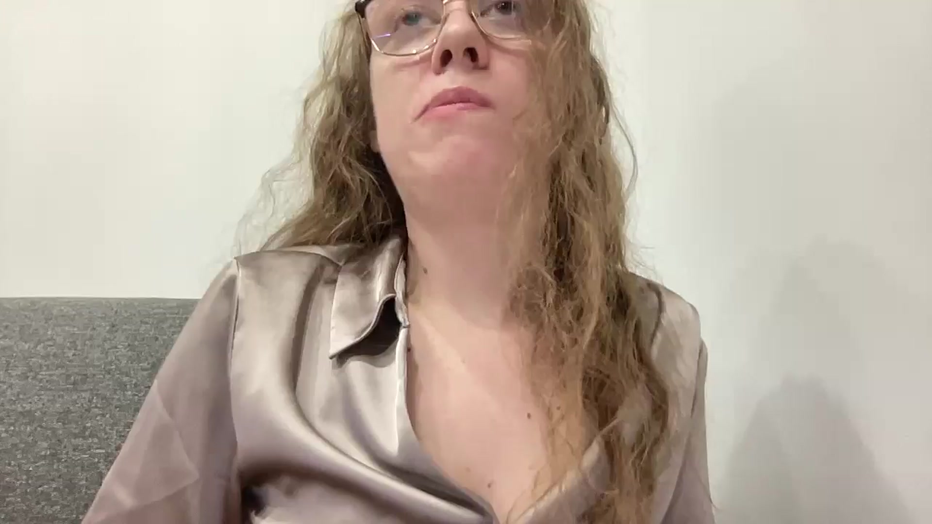 Gallery image thumbnail from BlueFlowerr's myfreecams stream on, 04/05/2026, 19:26 image 11 of 20