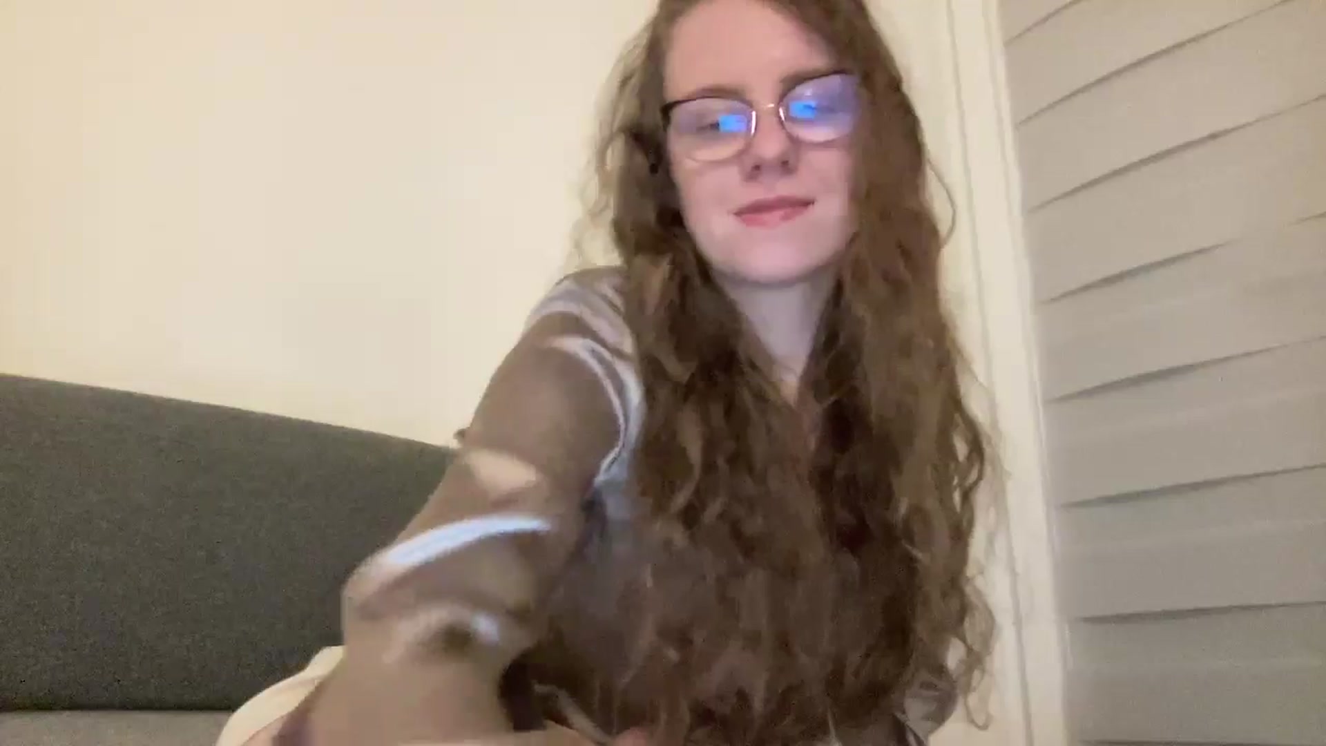 Gallery image thumbnail from BlueFlowerr's myfreecams stream on, 04/05/2026, 19:26 image 4 of 20