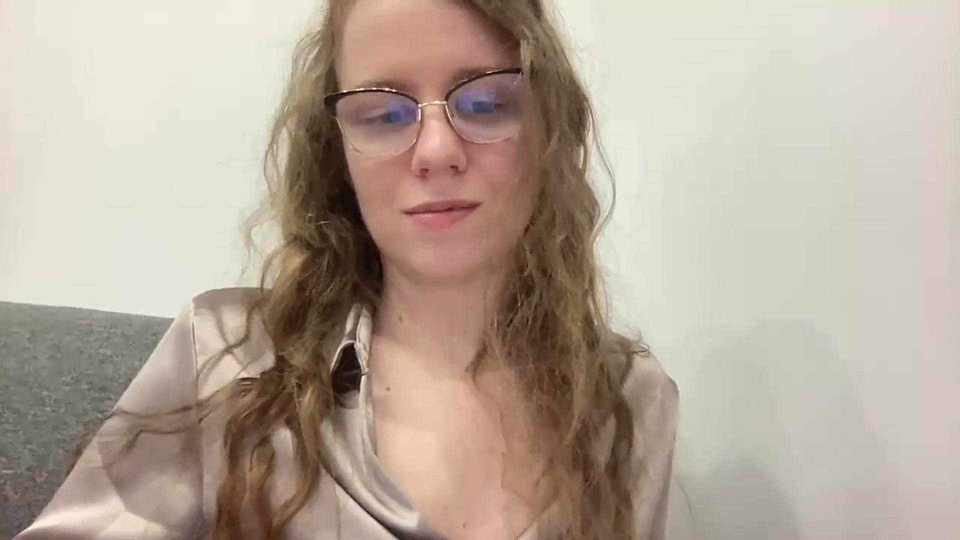 Gallery image thumbnail from BlueFlowerr's myfreecams stream on, 04/05/2026, 19:26 image 15 of 20