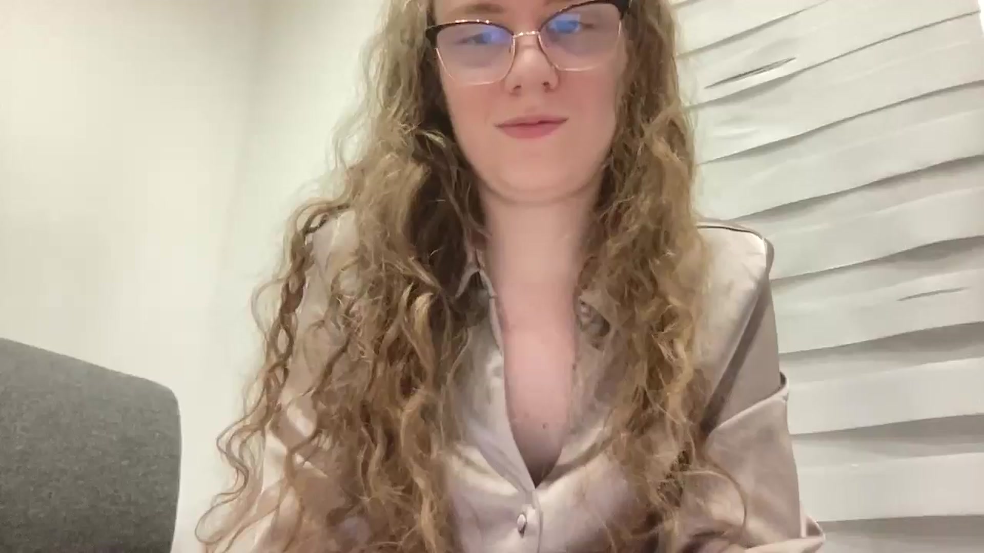 Gallery image thumbnail from BlueFlowerr's myfreecams stream on, 04/05/2026, 21:30 image 14 of 20