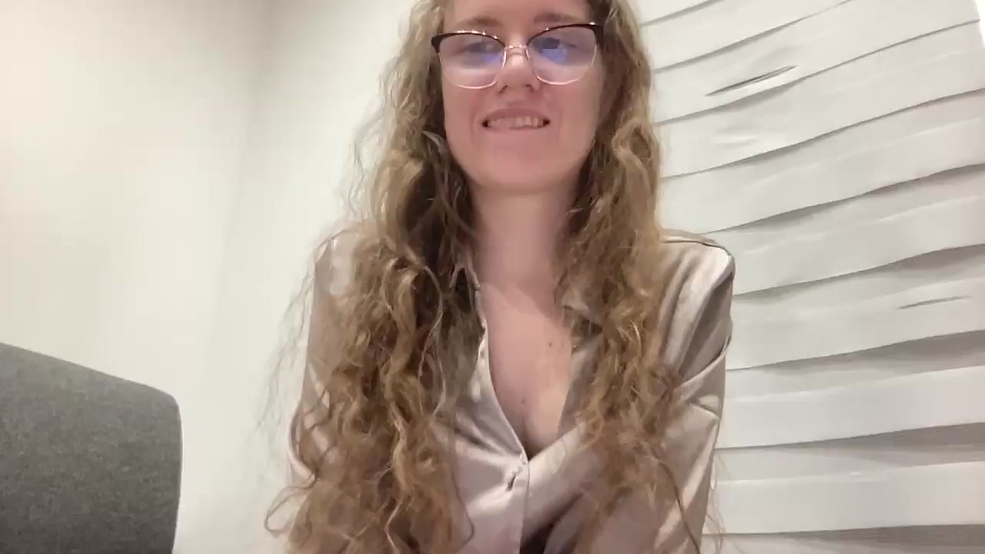 Gallery image thumbnail from BlueFlowerr's myfreecams stream on, 04/05/2026, 21:30 image 15 of 20
