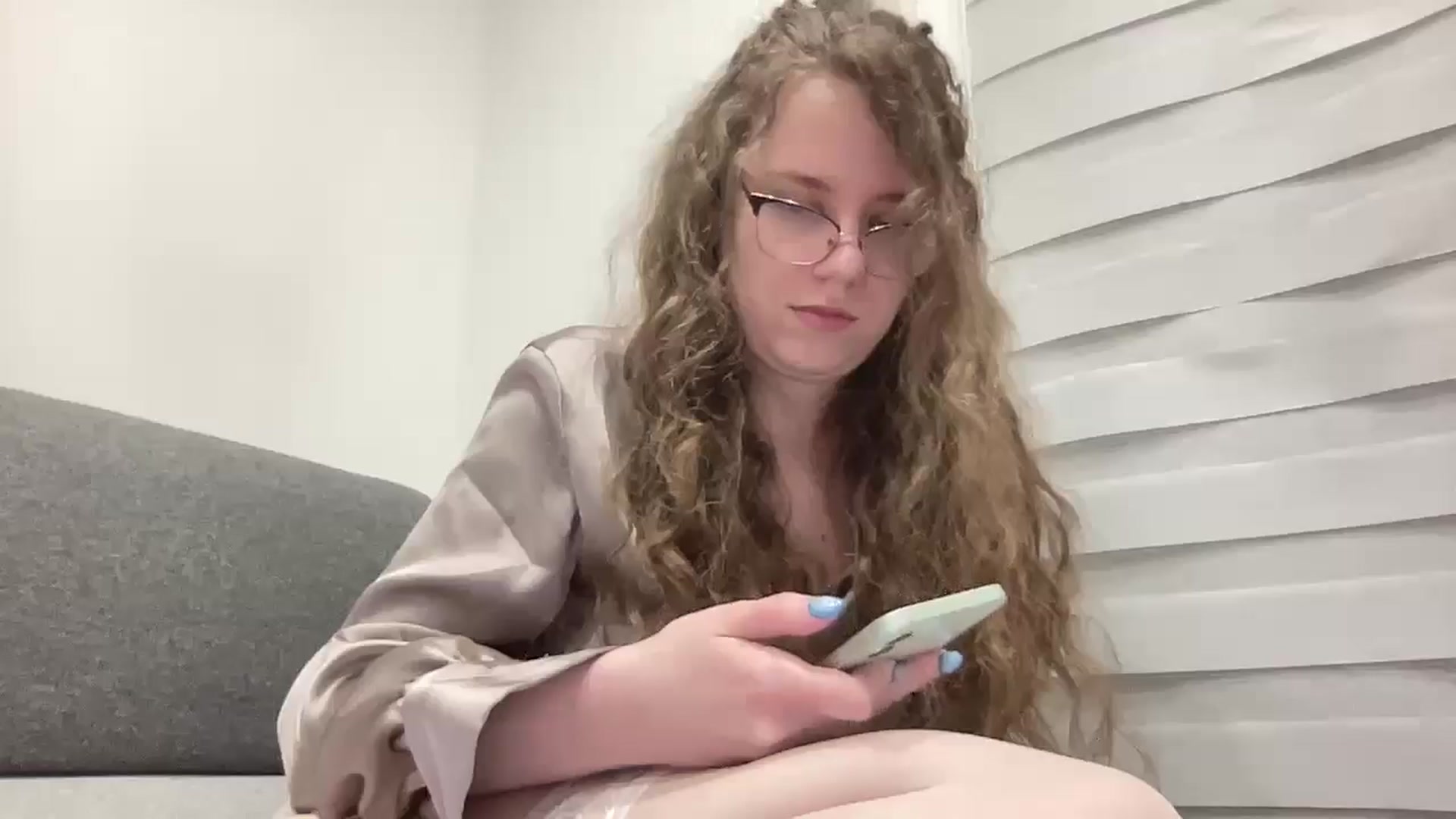 Gallery image thumbnail from BlueFlowerr's myfreecams stream on, 04/05/2026, 23:38 image 11 of 20