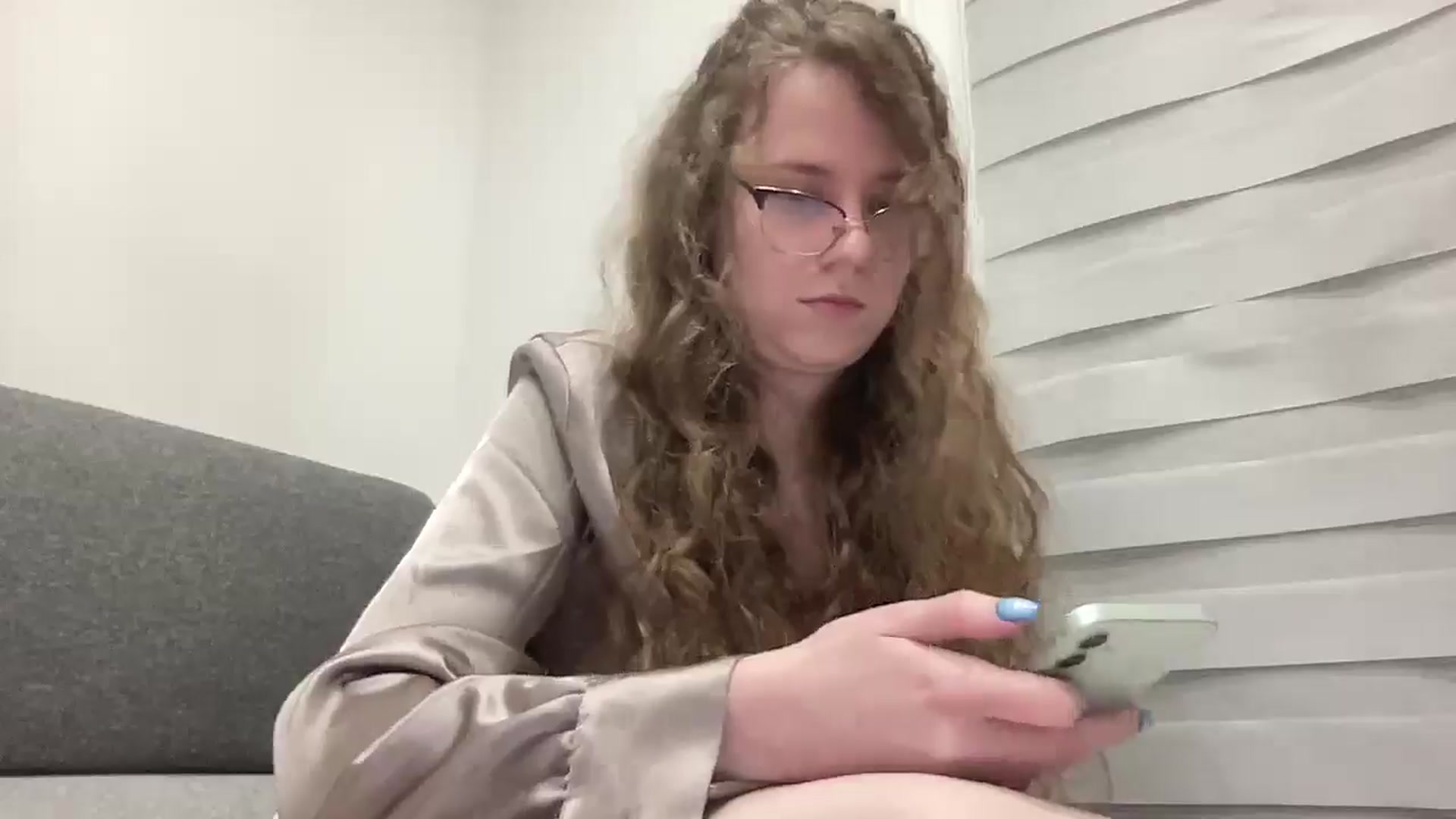 Gallery image thumbnail from BlueFlowerr's myfreecams stream on, 04/05/2026, 23:38 image 8 of 20