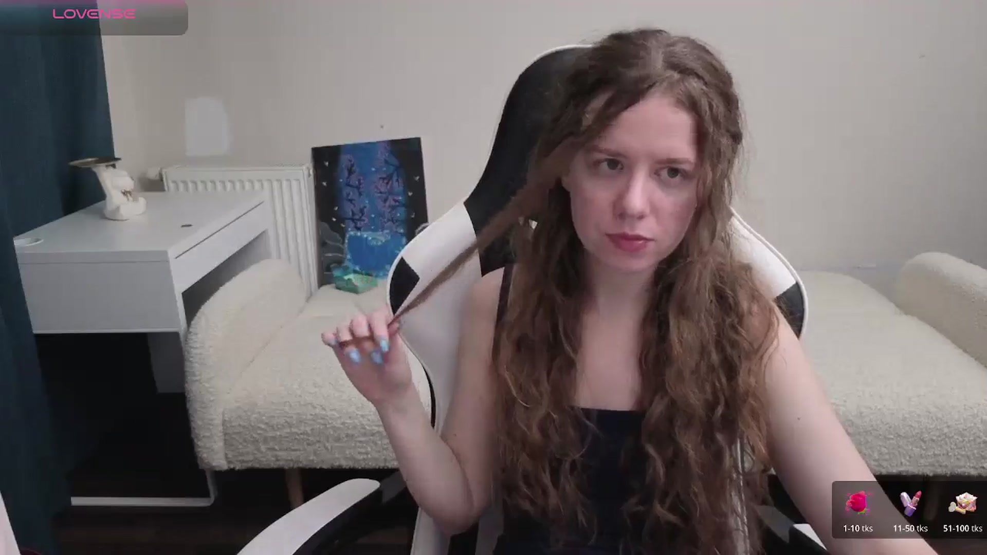 Gallery image thumbnail from BlueFlowerr's myfreecams stream on, 04/06/2026, 18:29 image 3 of 20