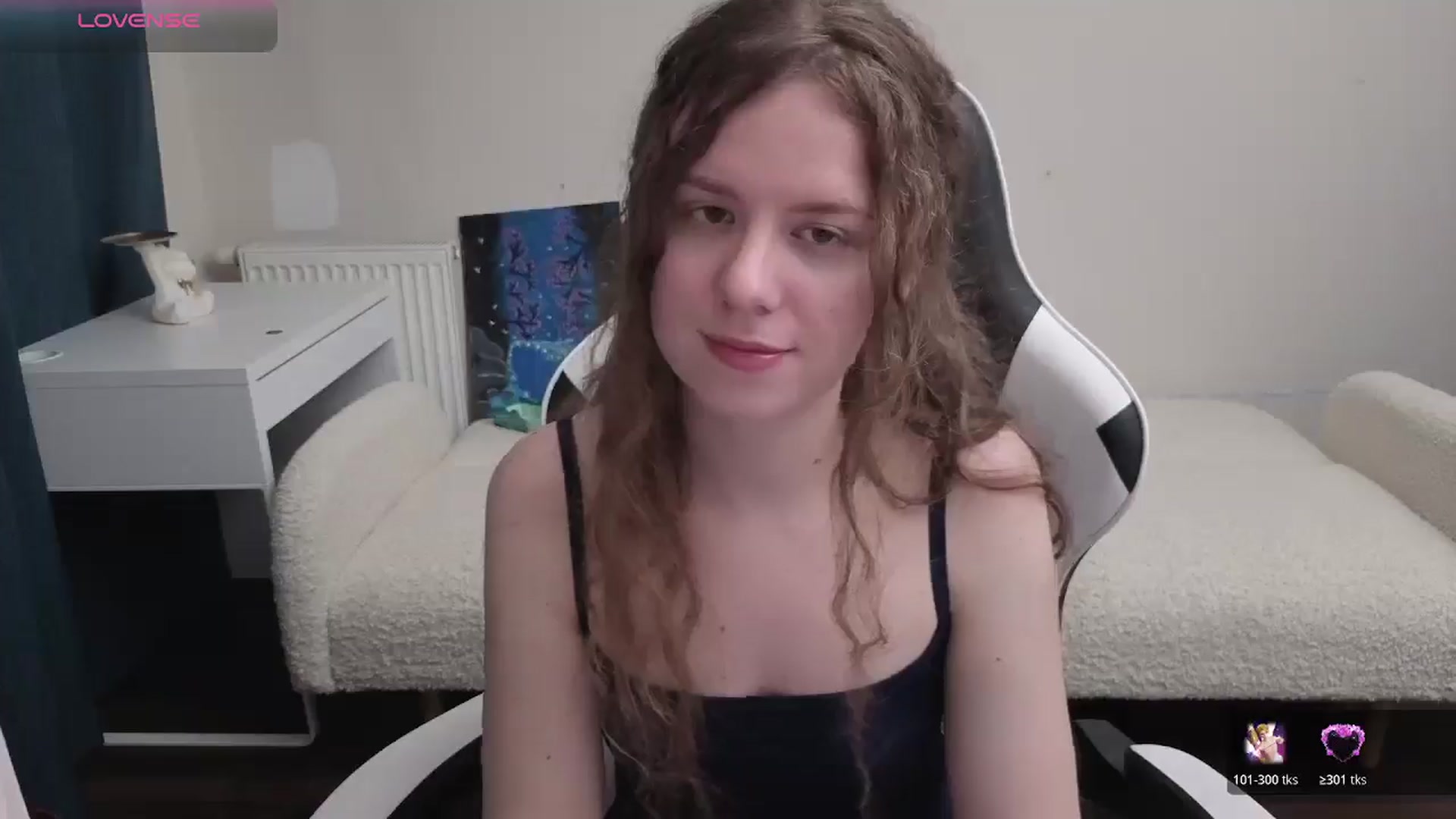 Gallery image thumbnail from BlueFlowerr's myfreecams stream on, 04/06/2026, 18:29 image 11 of 20