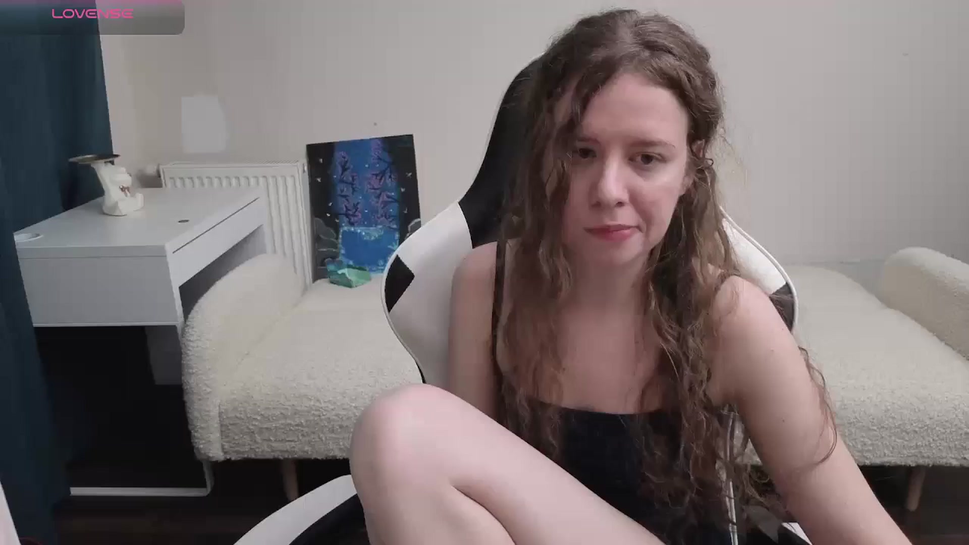 Gallery image thumbnail from BlueFlowerr's myfreecams stream on, 04/06/2026, 18:29 image 17 of 20