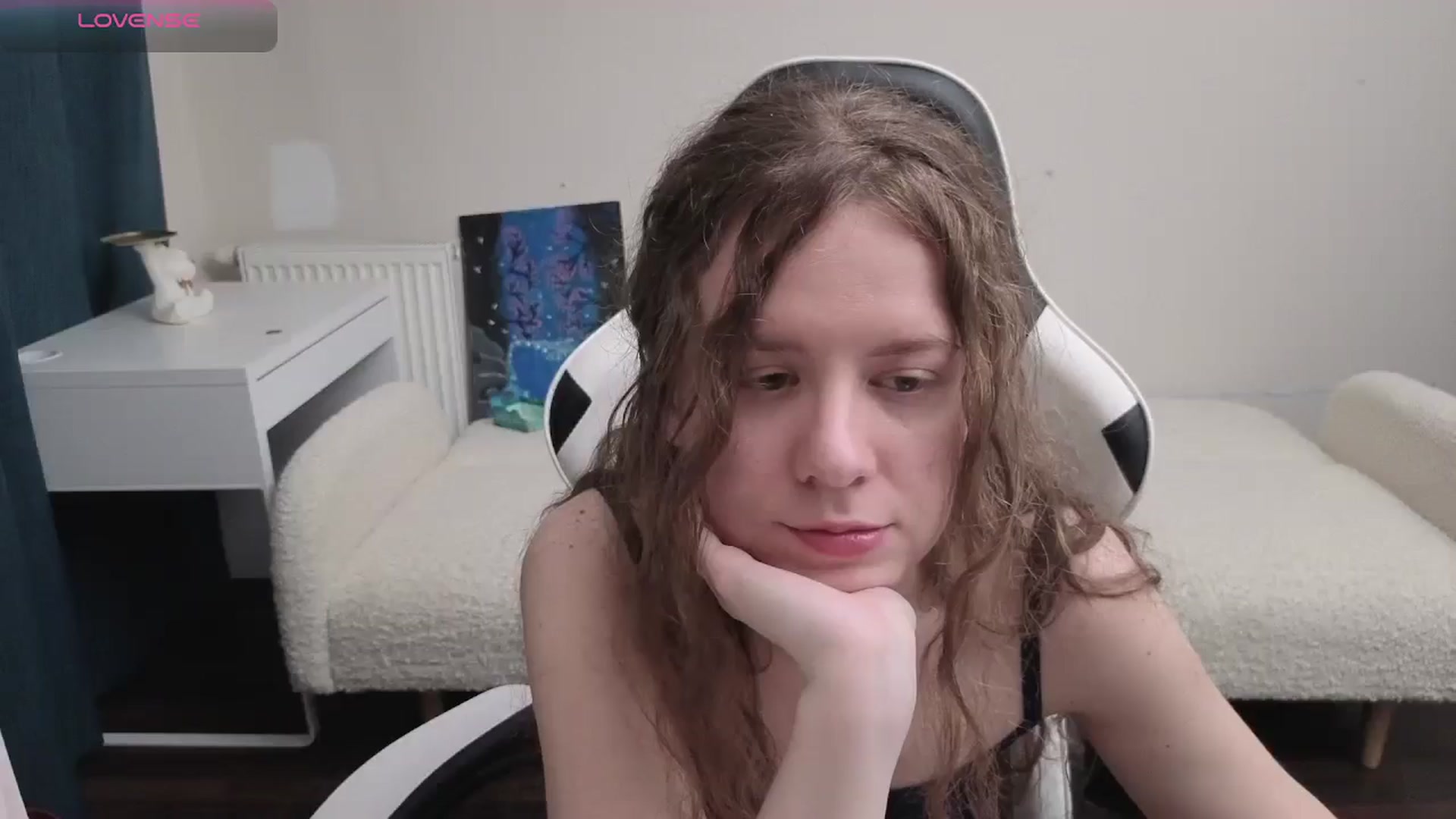 Gallery image thumbnail from BlueFlowerr's myfreecams stream on, 04/06/2026, 18:29 image 12 of 20