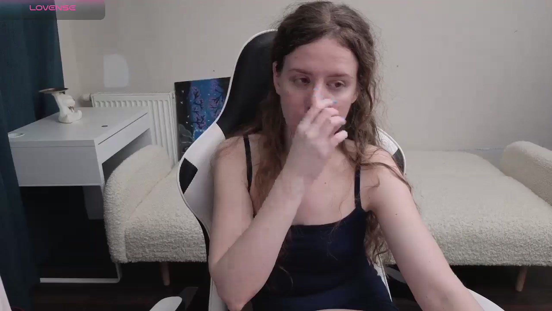 Gallery image thumbnail from BlueFlowerr's myfreecams stream on, 04/06/2026, 18:48 image 5 of 20