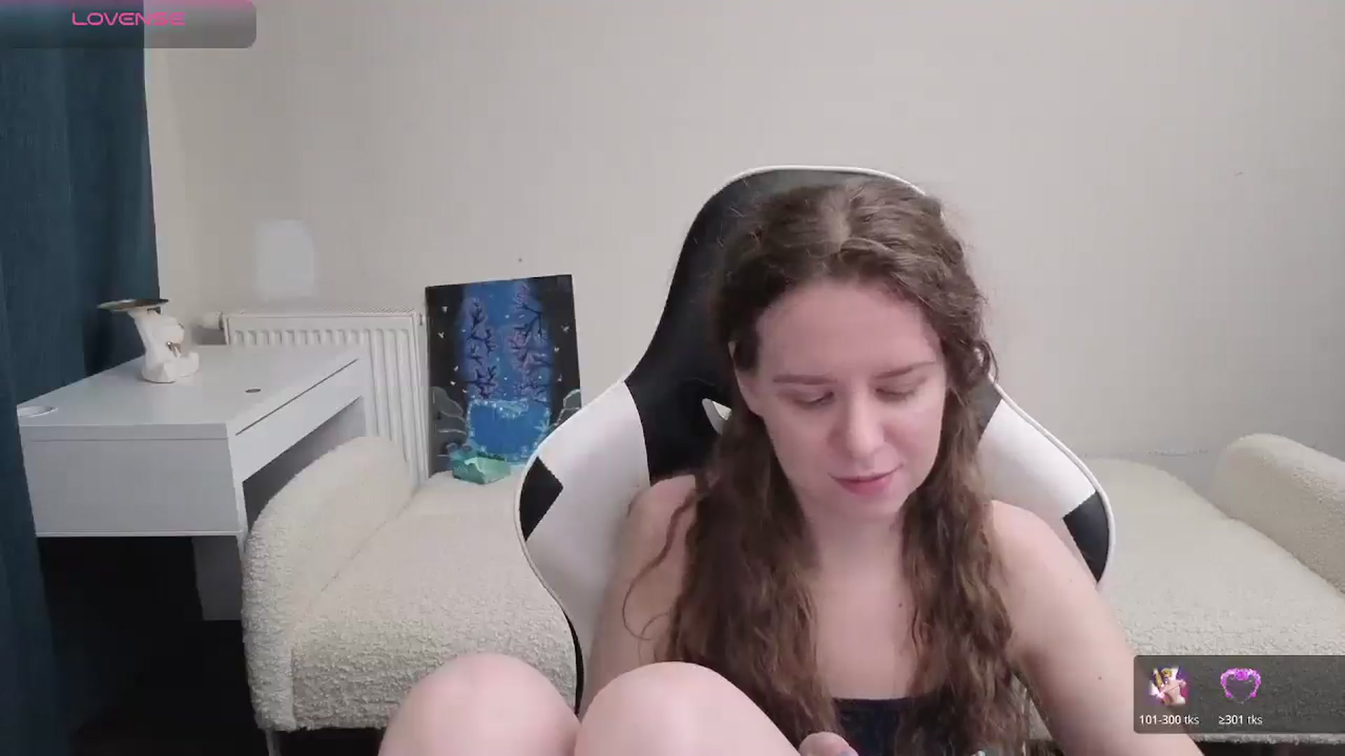 Gallery image thumbnail from BlueFlowerr's myfreecams stream on, 04/06/2026, 22:01 image 17 of 20