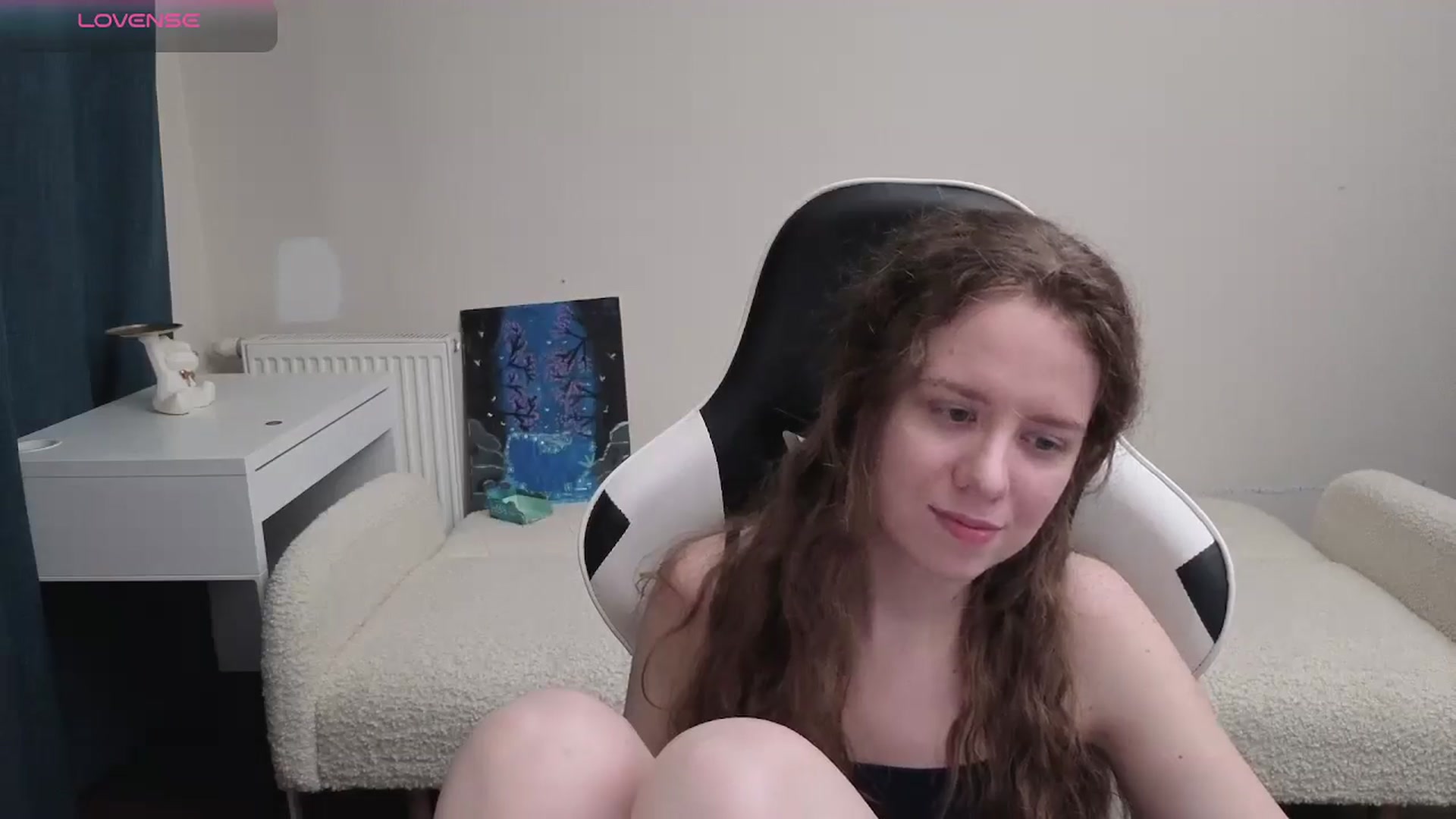 Gallery image thumbnail from BlueFlowerr's myfreecams stream on, 04/06/2026, 22:01 image 13 of 20