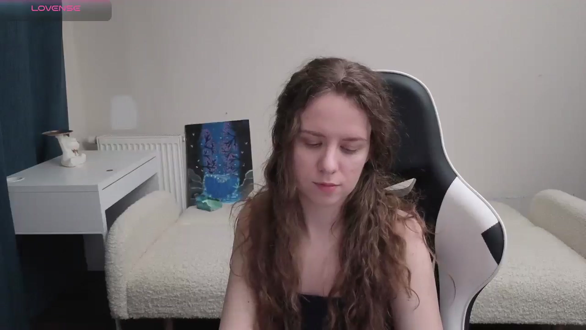 Gallery image thumbnail from BlueFlowerr's myfreecams stream on, 04/06/2026, 22:01 image 2 of 20