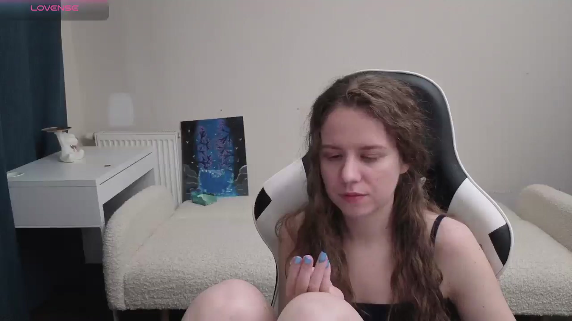 Gallery image thumbnail from BlueFlowerr's myfreecams stream on, 04/06/2026, 22:01 image 10 of 20