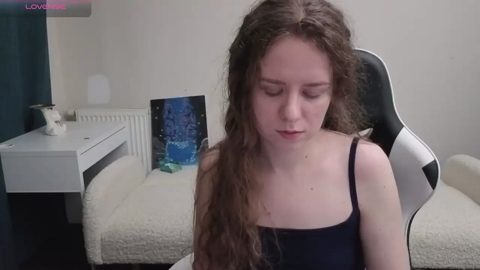 Gallery image thumbnail from BlueFlowerr's myfreecams stream on, 04/06/2026, 23:21 image 13 of 20