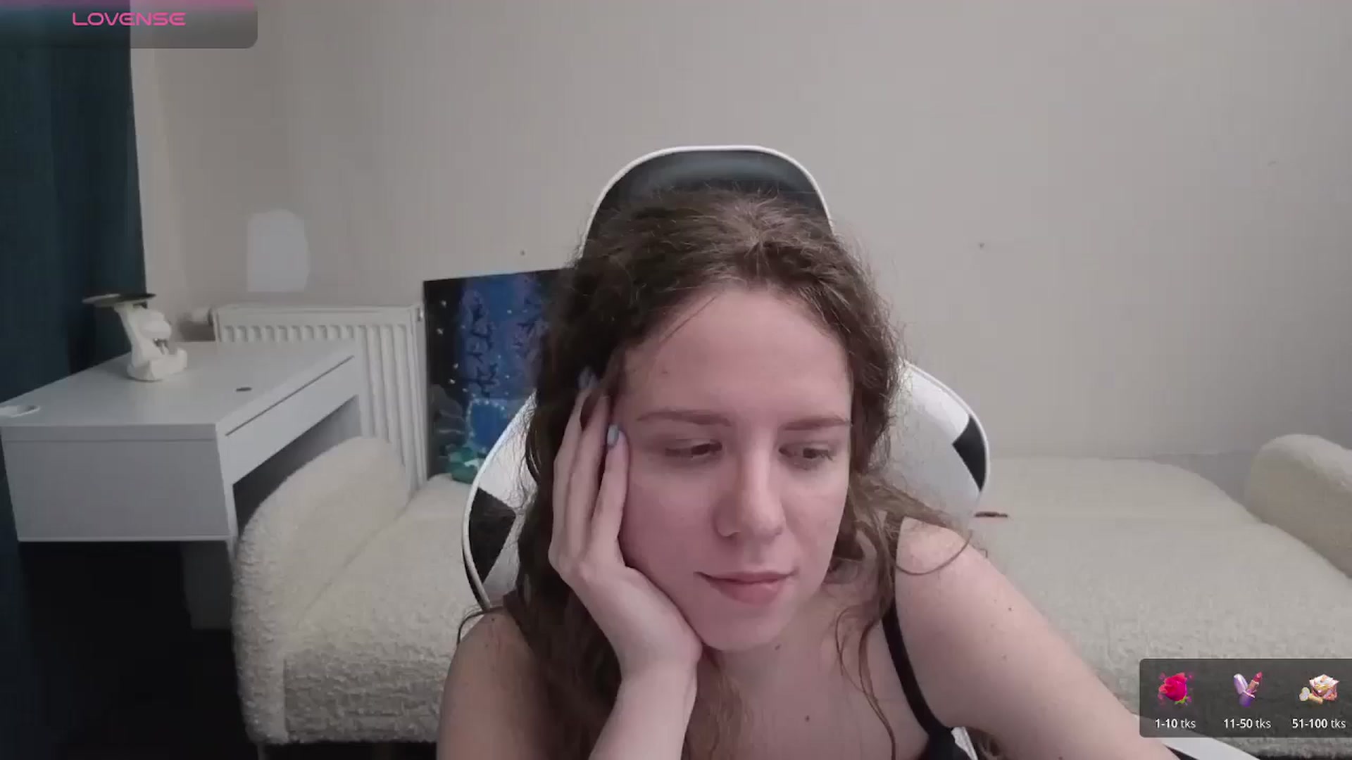 Gallery image thumbnail from BlueFlowerr's myfreecams stream on, 04/06/2026, 23:21 image 20 of 20