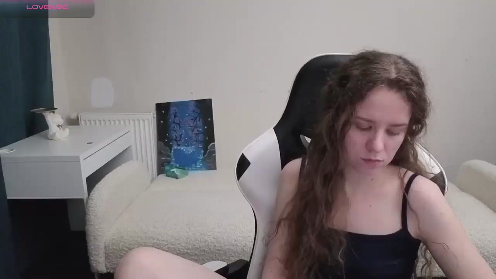 Gallery image thumbnail from BlueFlowerr's myfreecams stream on, 04/06/2026, 23:21 image 19 of 20