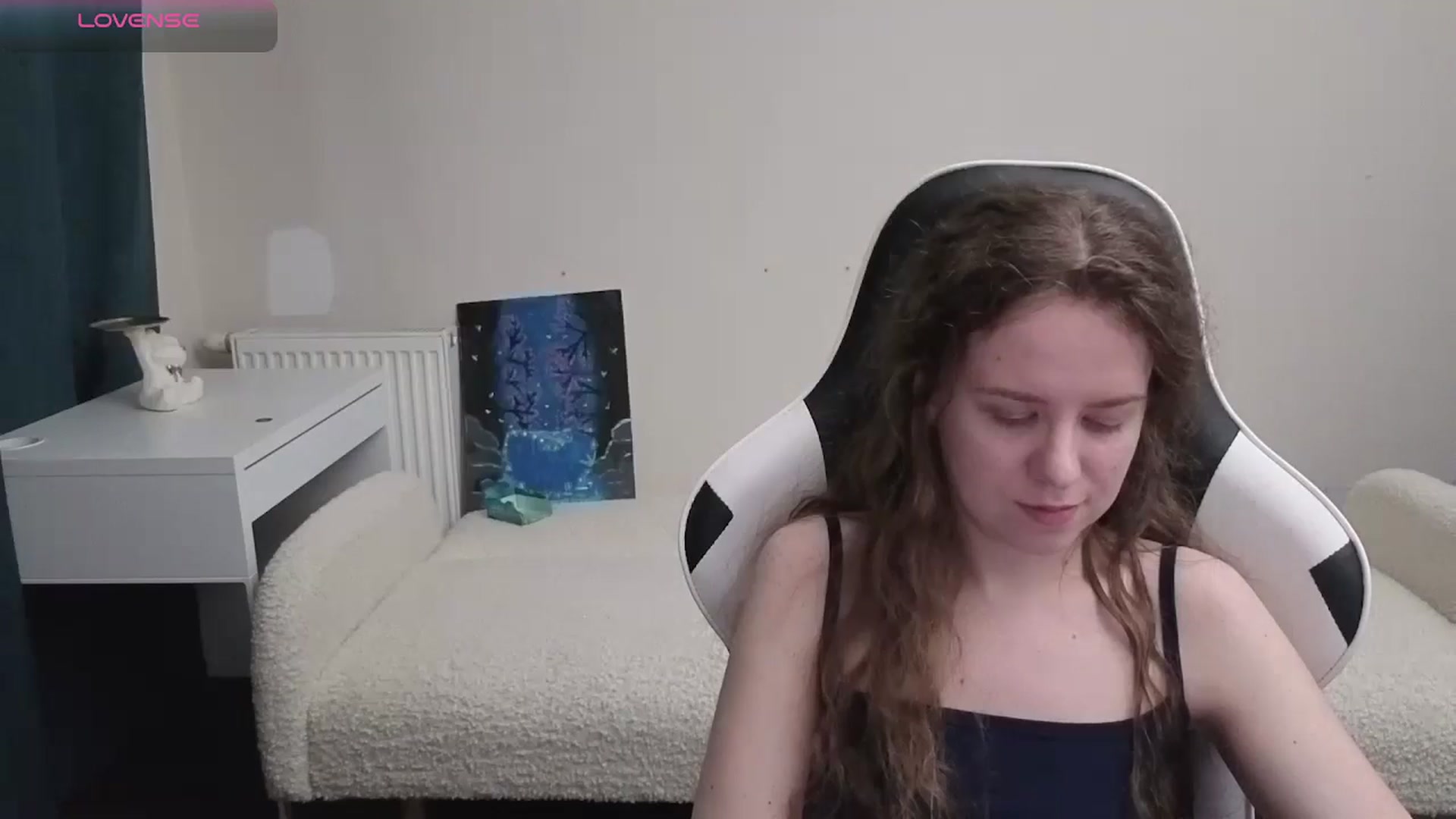 Gallery image thumbnail from BlueFlowerr's myfreecams stream on, 04/06/2026, 23:21 image 4 of 20