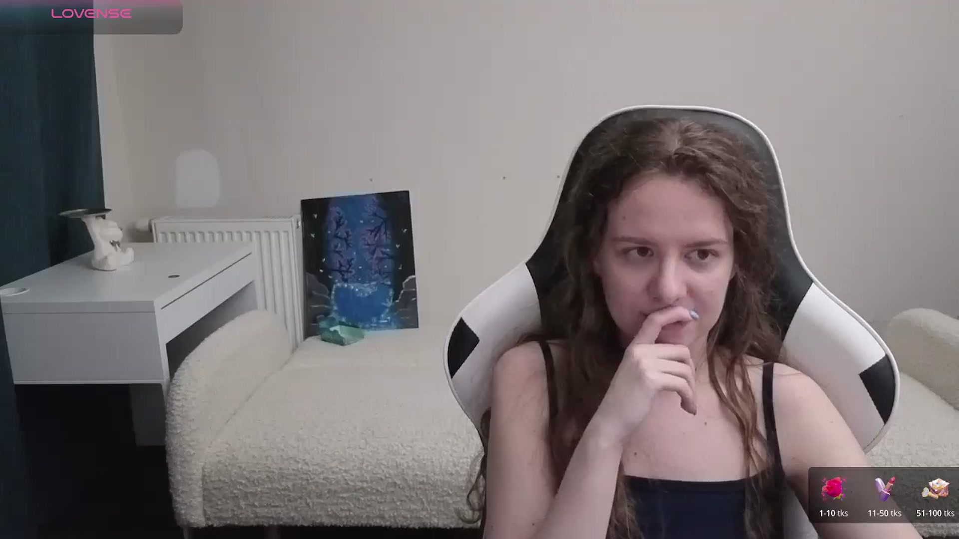 Gallery image thumbnail from BlueFlowerr's myfreecams stream on, 04/06/2026, 23:21 image 3 of 20