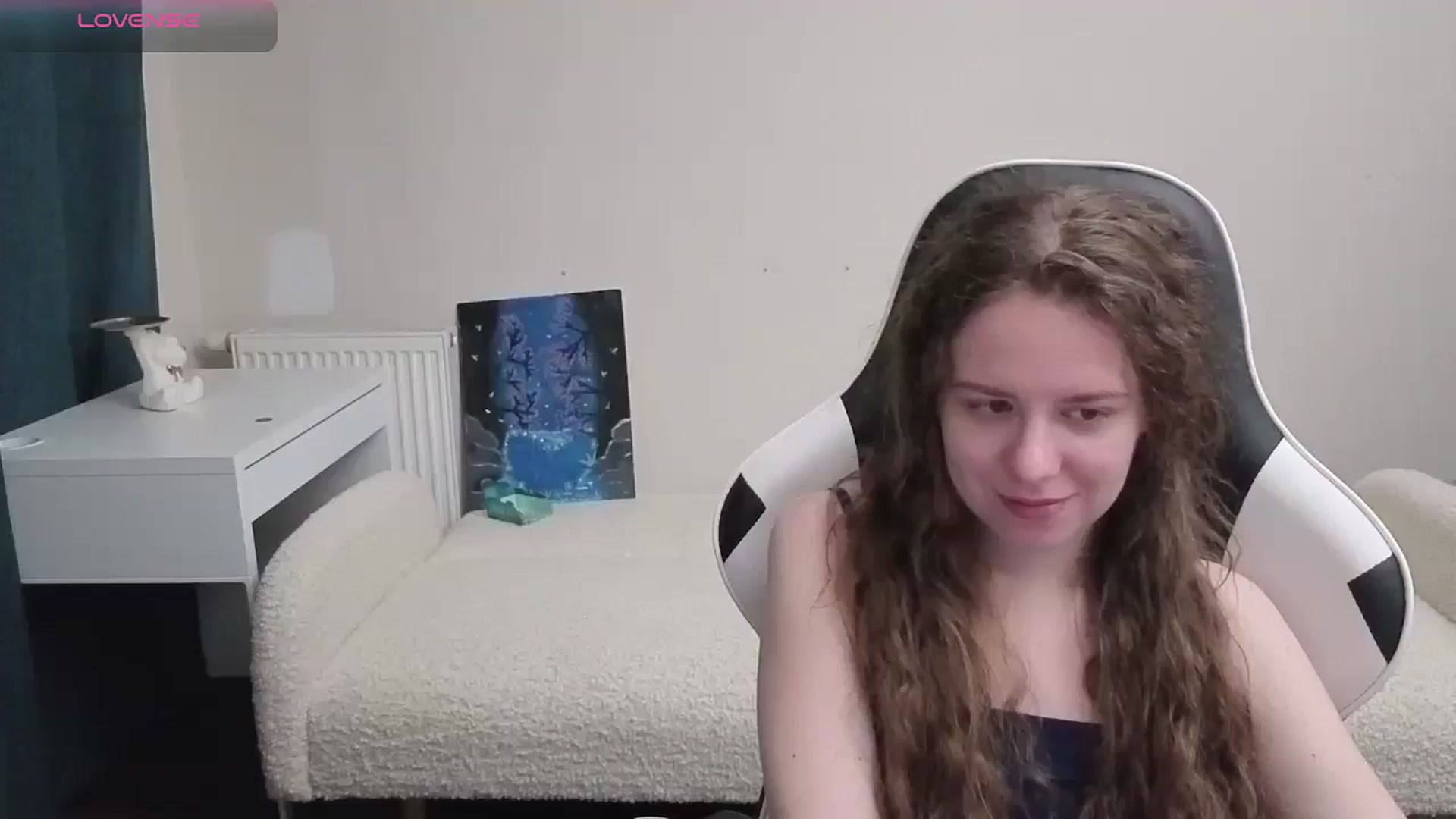Gallery image thumbnail from BlueFlowerr's myfreecams stream on, 04/06/2026, 23:21 image 8 of 20