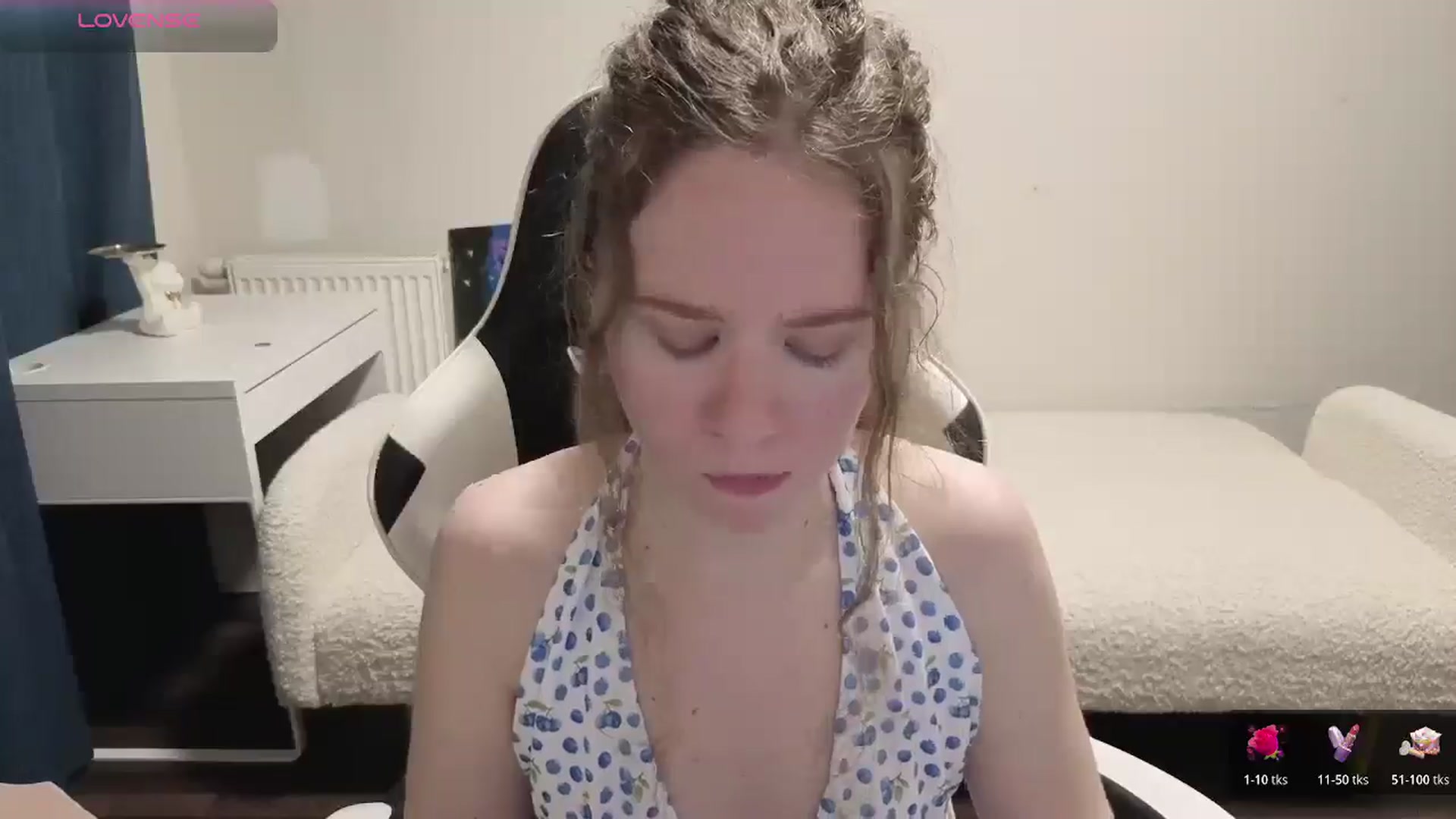 Gallery image thumbnail from BlueFlowerr's myfreecams stream on, 04/07/2026, 17:22 image 19 of 20
