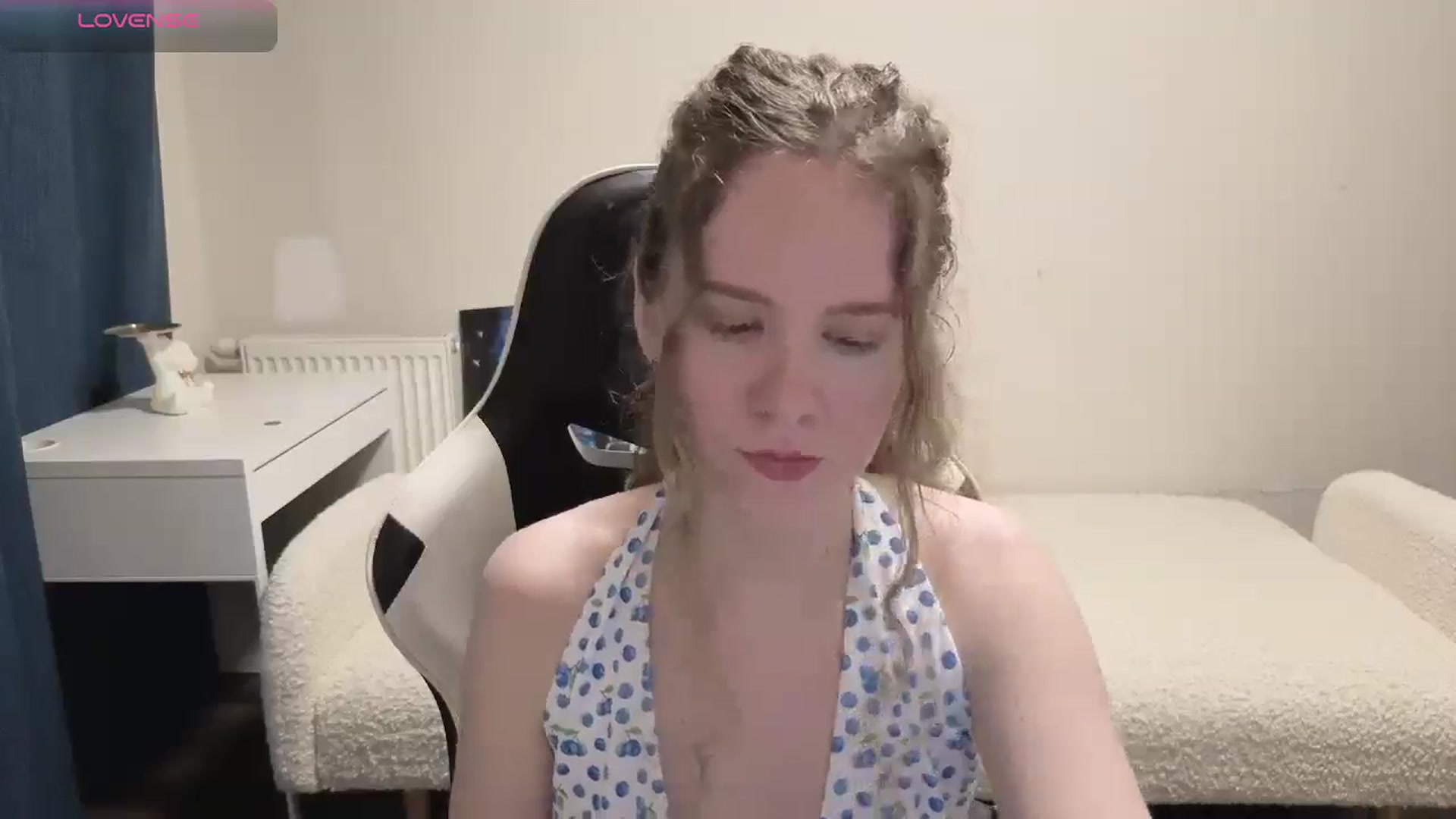 Gallery image thumbnail from BlueFlowerr's myfreecams stream on, 04/07/2026, 17:22 image 11 of 20