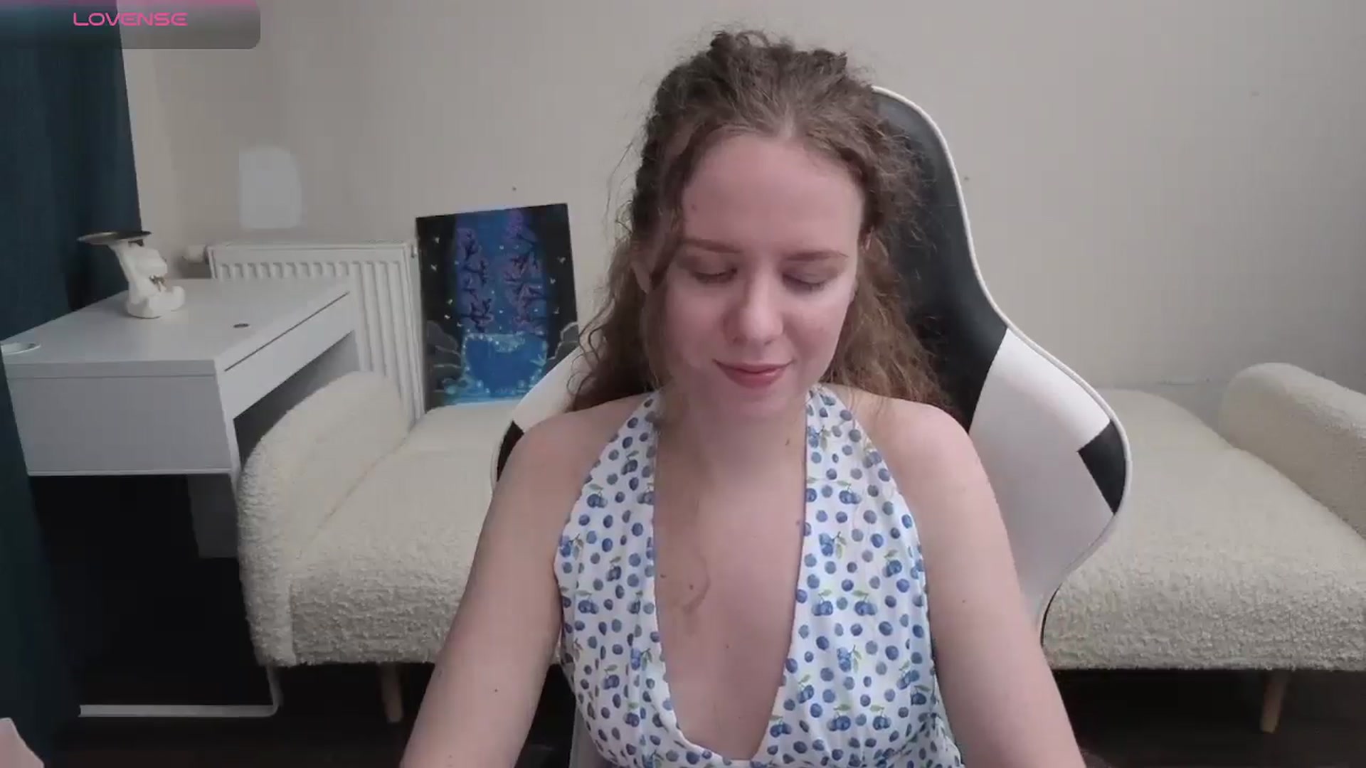 Gallery image thumbnail from BlueFlowerr's myfreecams stream on, 04/07/2026, 21:20 image 9 of 20