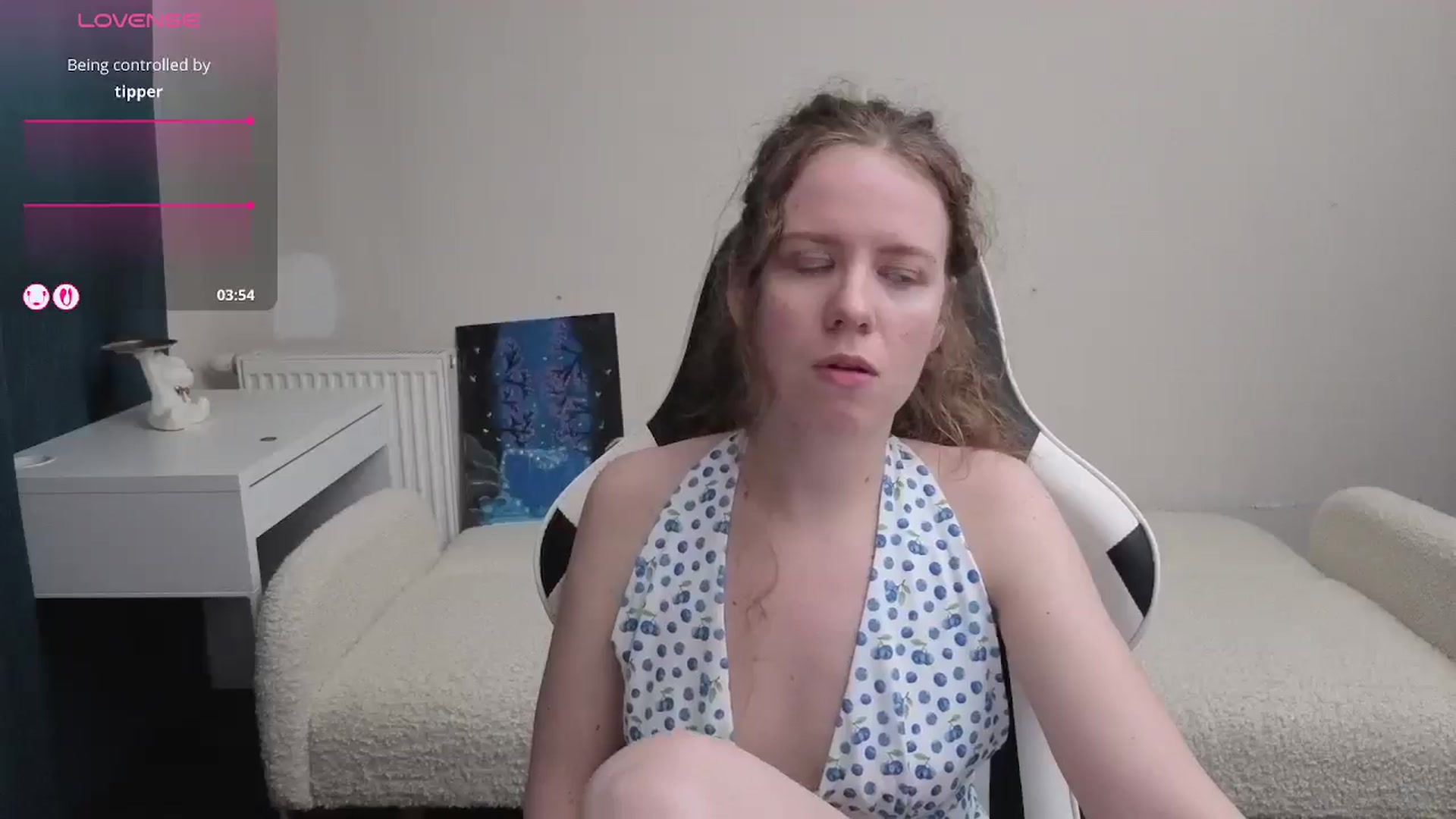 Gallery image thumbnail from BlueFlowerr's myfreecams stream on, 04/07/2026, 21:20 image 14 of 20