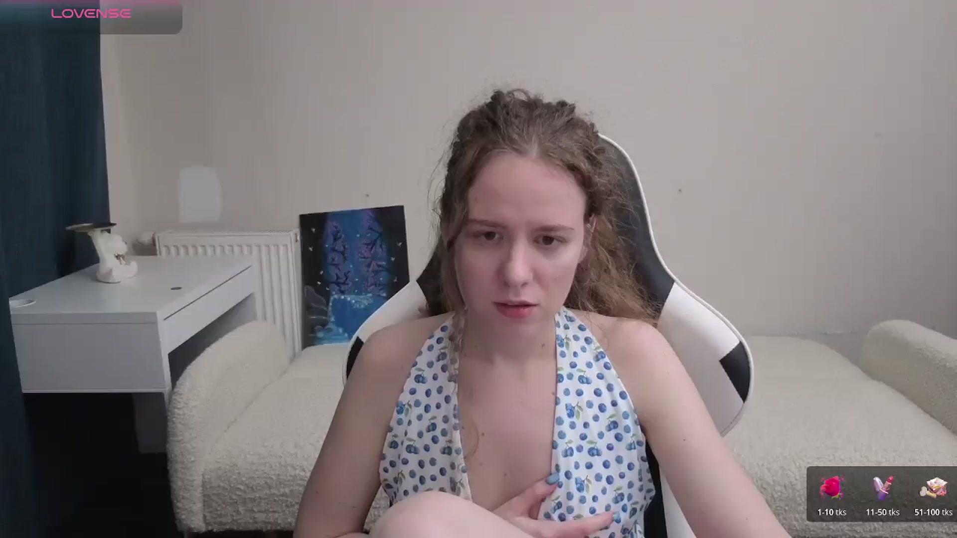 Gallery image thumbnail from BlueFlowerr's myfreecams stream on, 04/07/2026, 21:20 image 16 of 20