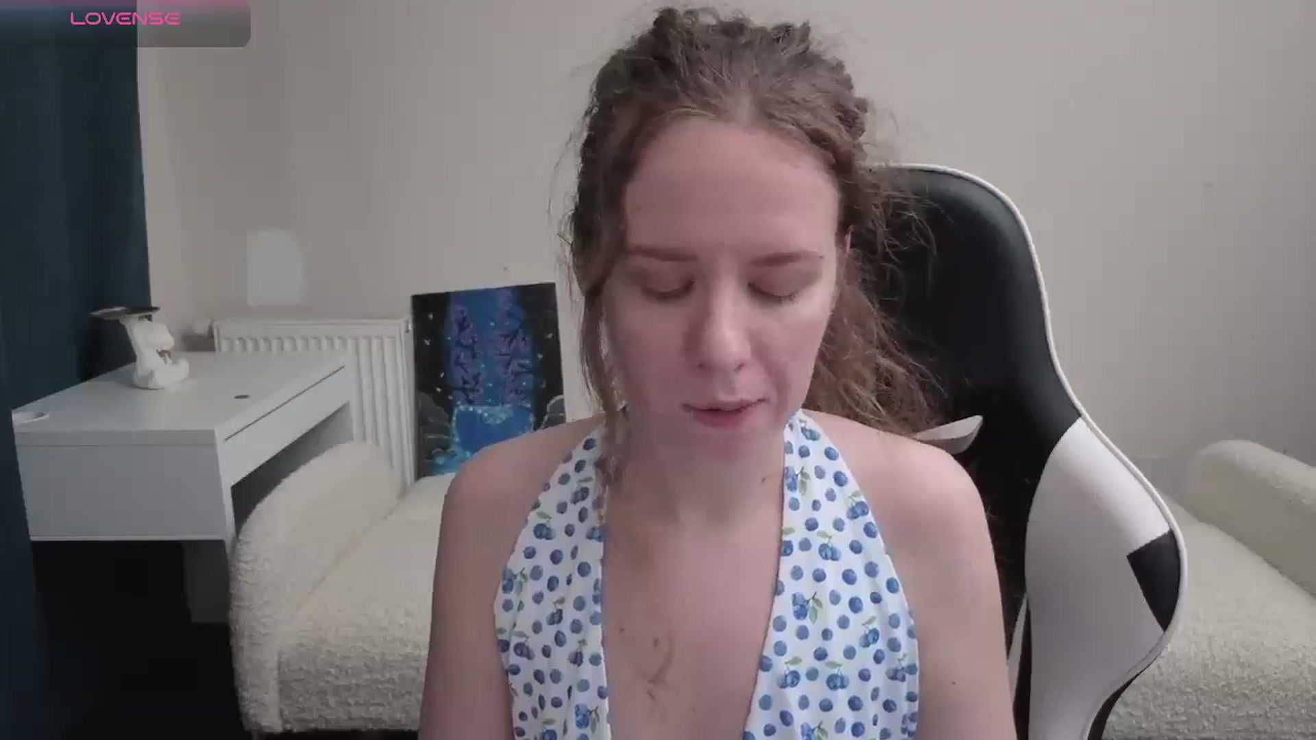 Gallery image thumbnail from BlueFlowerr's myfreecams stream on, 04/07/2026, 21:20 image 13 of 20