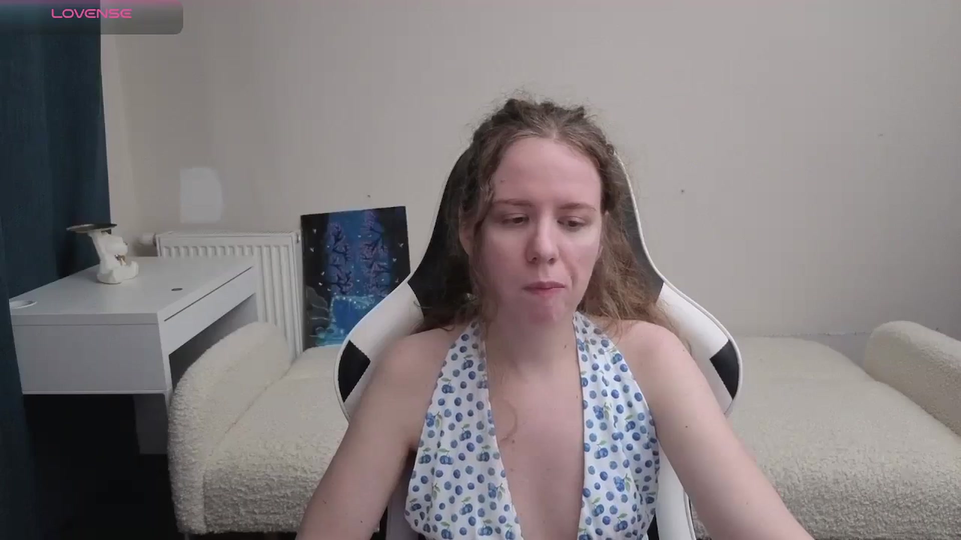 Gallery image thumbnail from BlueFlowerr's myfreecams stream on, 04/07/2026, 21:20 image 19 of 20