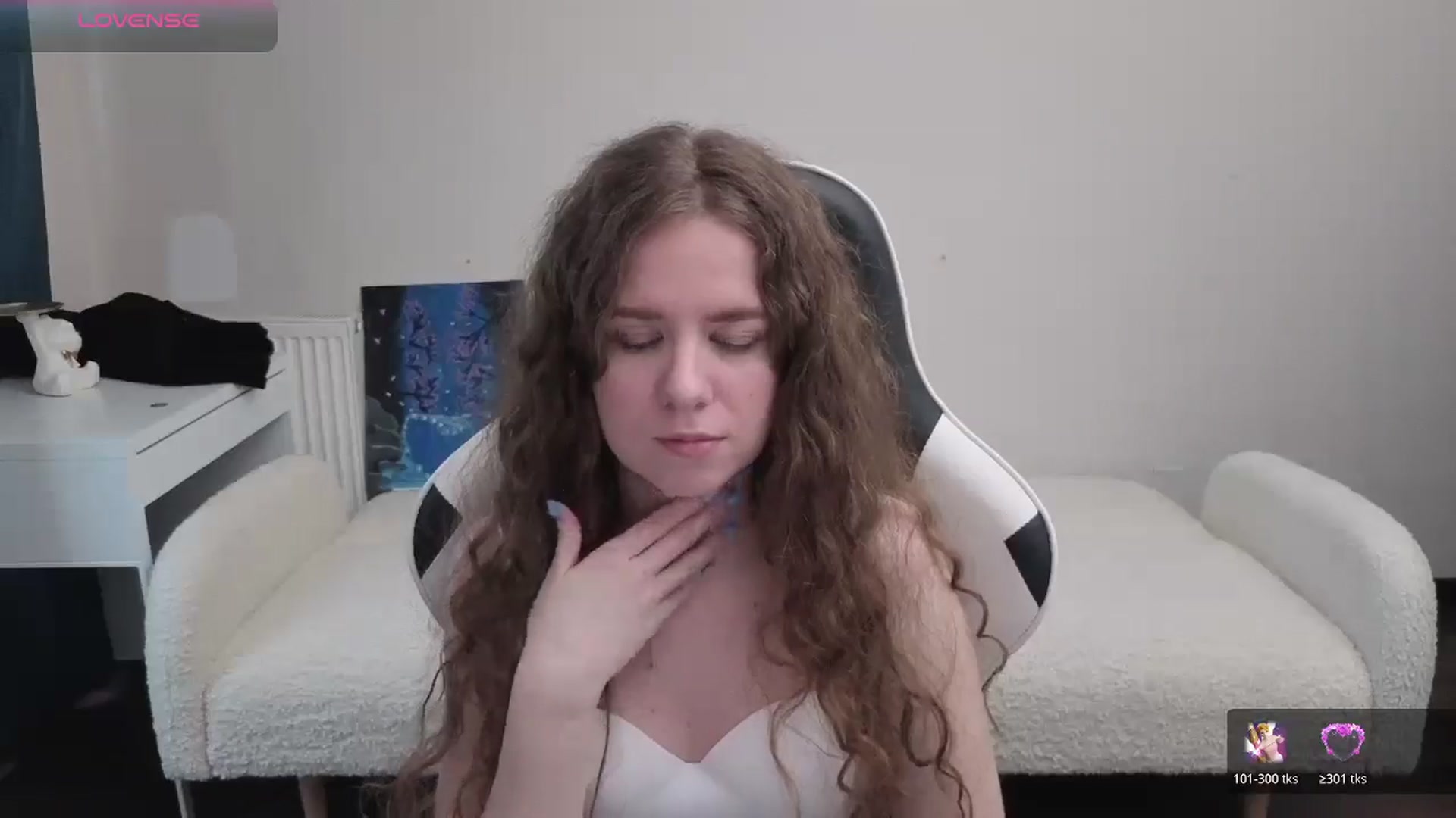 Gallery image thumbnail from BlueFlowerr's myfreecams stream on, 04/09/2026, 15:54 image 5 of 20