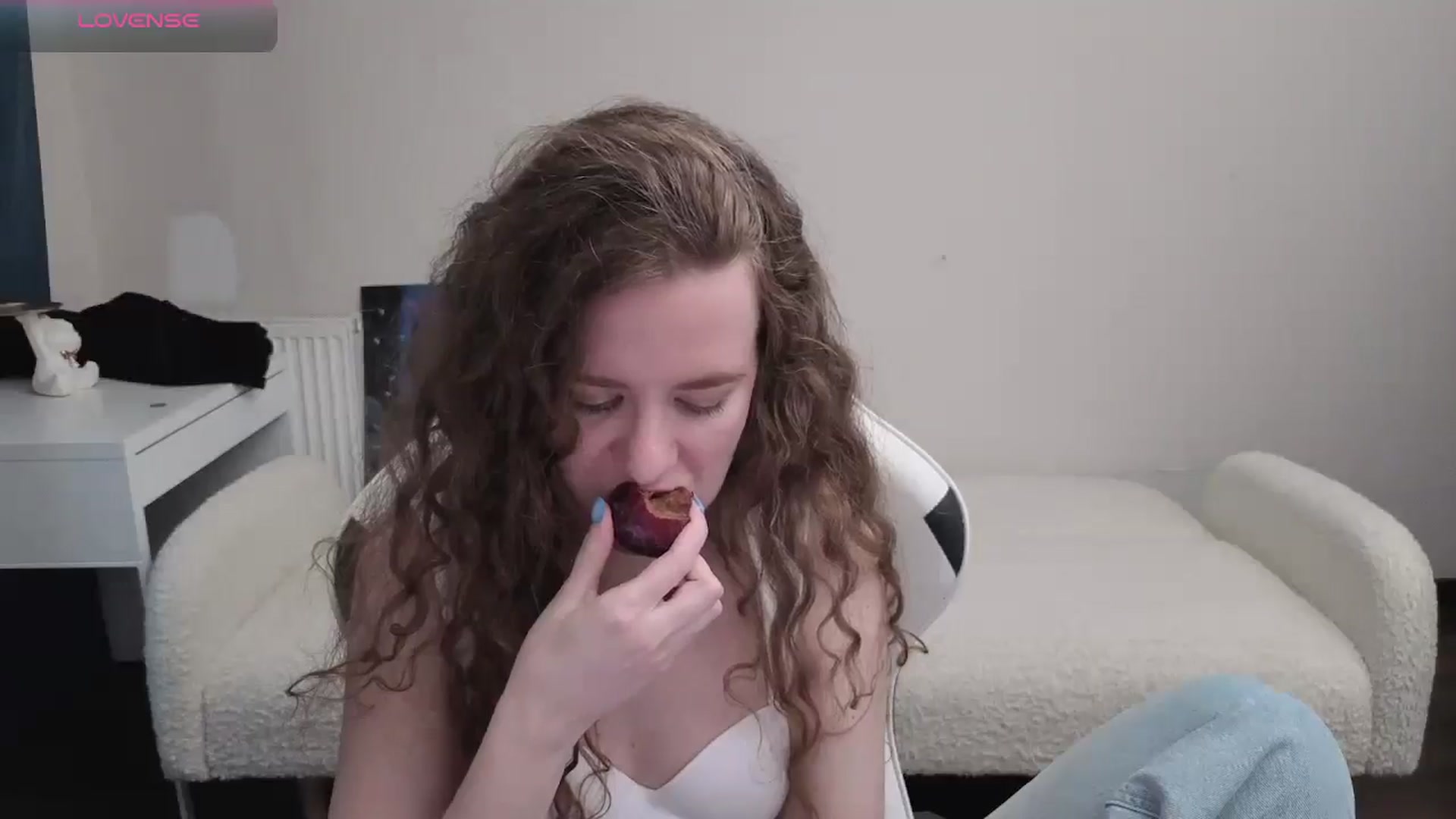 Gallery image thumbnail from BlueFlowerr's myfreecams stream on, 04/09/2026, 17:06 image 18 of 20