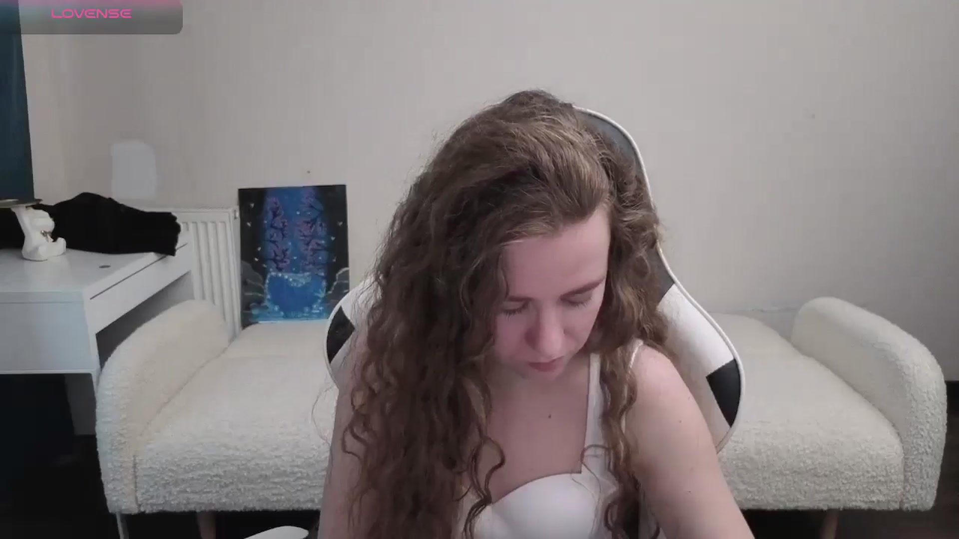 Gallery image thumbnail from BlueFlowerr's myfreecams stream on, 04/09/2026, 17:06 image 2 of 20