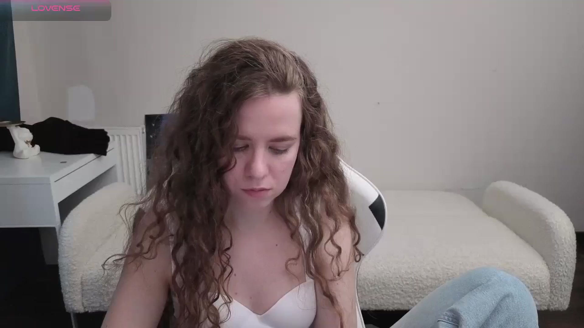 Gallery image thumbnail from BlueFlowerr's myfreecams stream on, 04/09/2026, 17:06 image 17 of 20