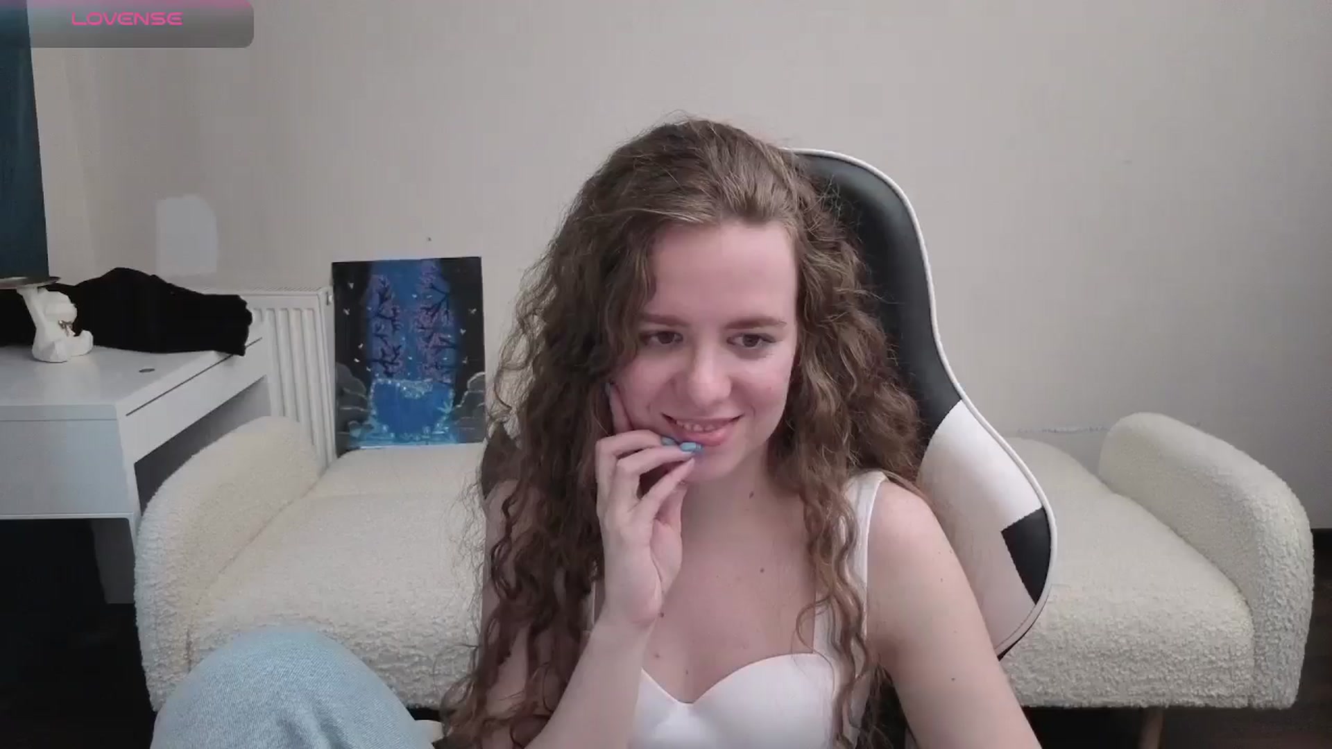 Gallery image thumbnail from BlueFlowerr's myfreecams stream on, 04/09/2026, 17:06 image 7 of 20
