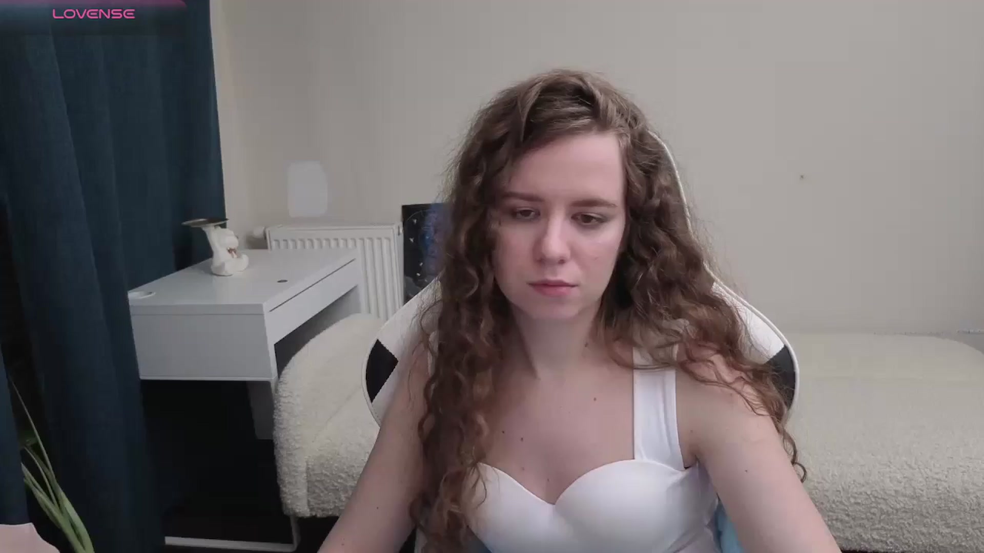 Gallery image thumbnail from BlueFlowerr's myfreecams stream on, 04/09/2026, 18:59 image 1 of 20