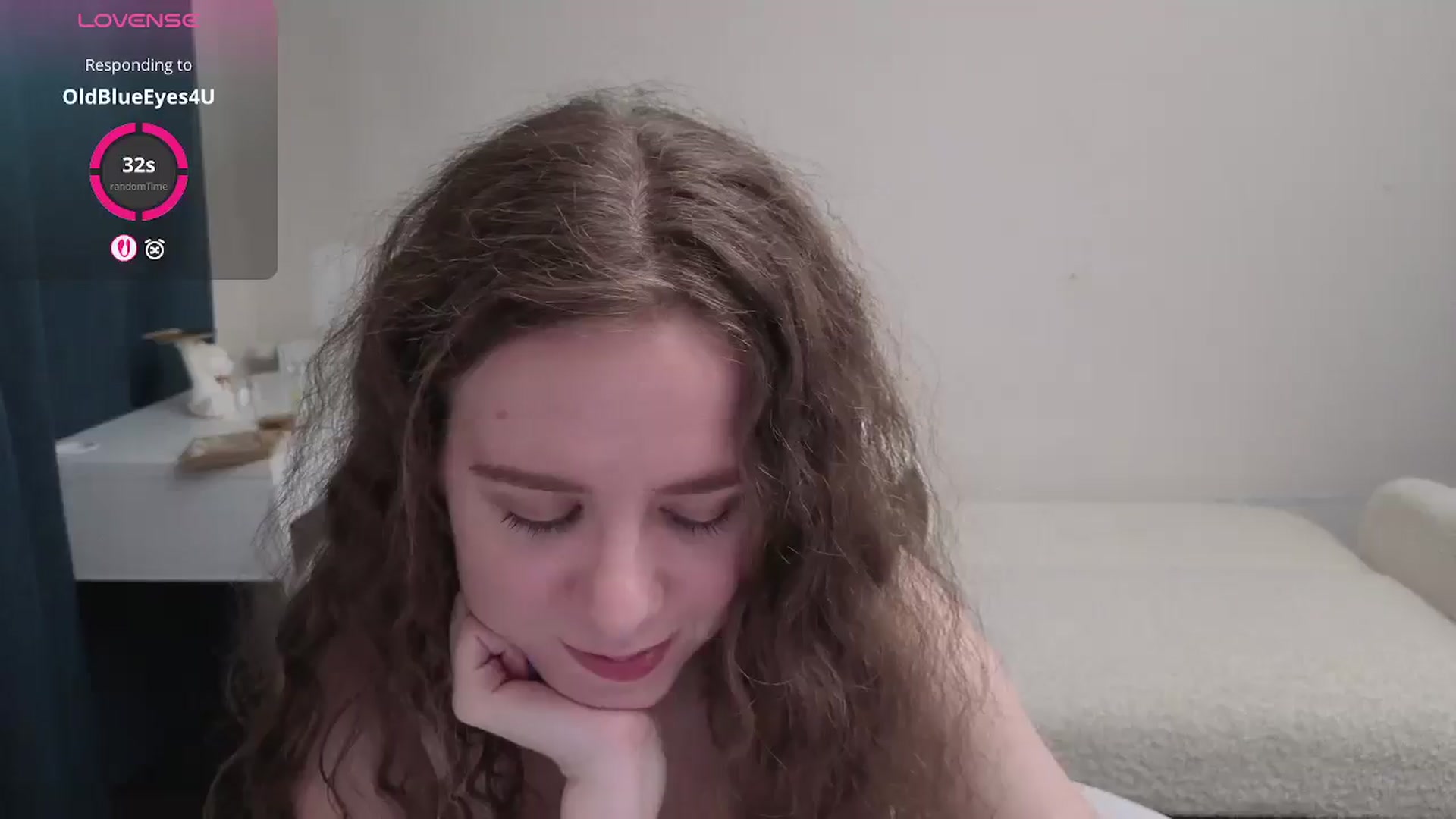 Gallery image thumbnail from BlueFlowerr's myfreecams stream on, 04/09/2026, 21:29 image 17 of 20