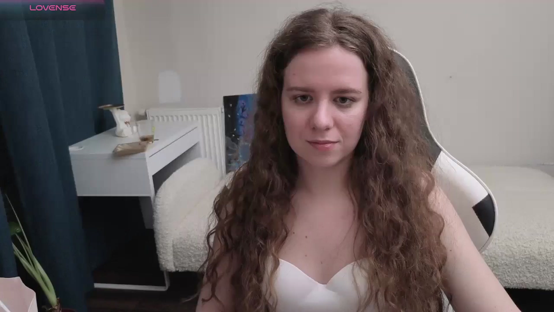 Gallery image thumbnail from BlueFlowerr's myfreecams stream on, 04/09/2026, 21:29 image 6 of 20