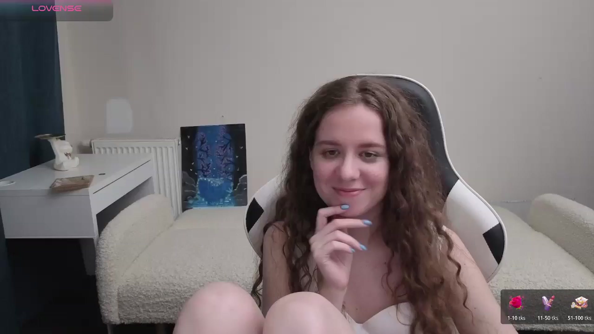 Gallery image thumbnail from BlueFlowerr's myfreecams stream on, 04/09/2026, 22:50 image 15 of 20