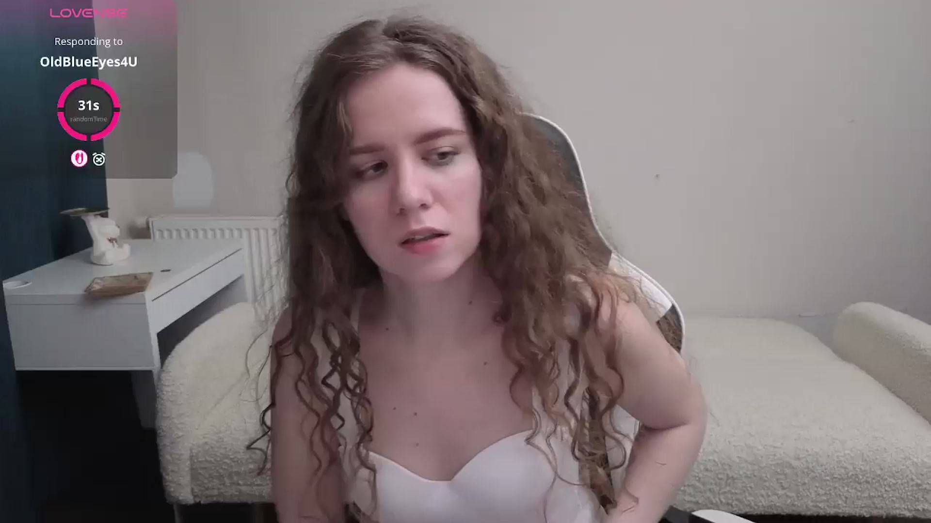 Gallery image thumbnail from BlueFlowerr's myfreecams stream on, 04/09/2026, 22:50 image 2 of 20