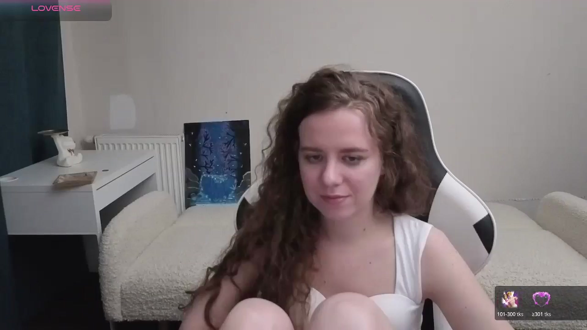 Gallery image thumbnail from BlueFlowerr's myfreecams stream on, 04/09/2026, 23:49 image 18 of 20