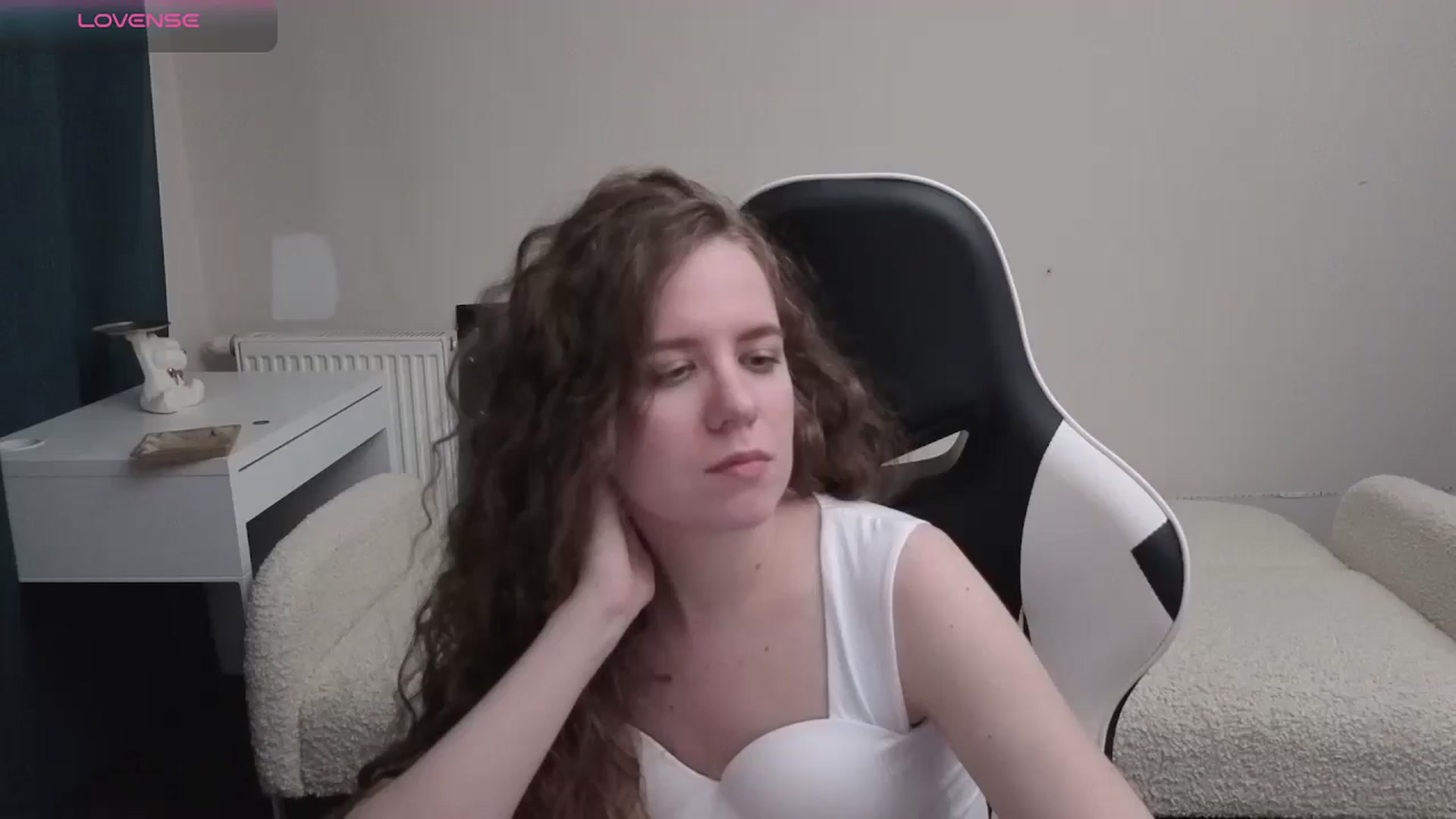 Gallery image thumbnail from BlueFlowerr's myfreecams stream on, 04/09/2026, 23:49 image 11 of 20