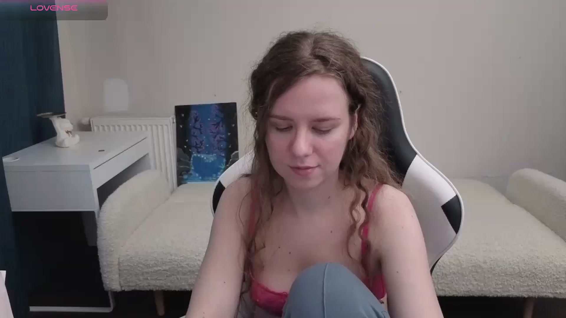Gallery image thumbnail from BlueFlowerr's myfreecams stream on, 04/10/2026, 17:08 image 14 of 20