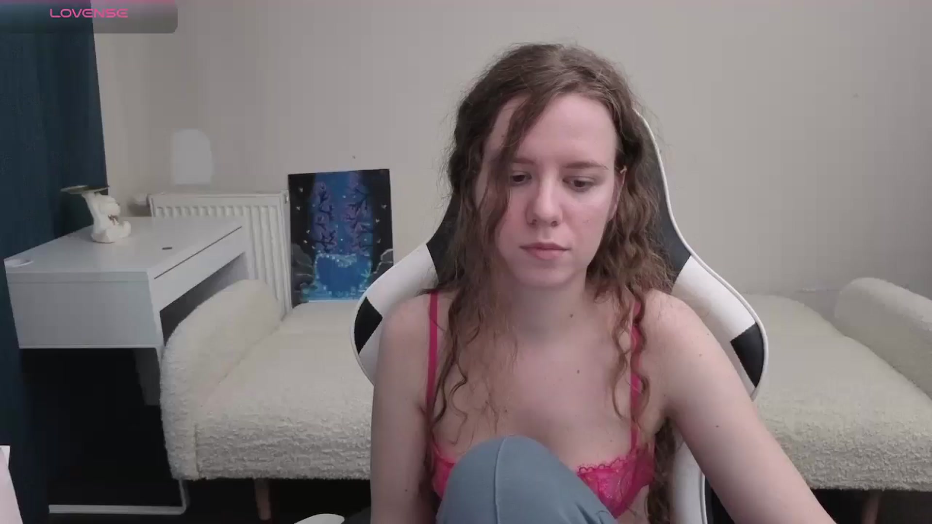 Gallery image thumbnail from BlueFlowerr's myfreecams stream on, 04/10/2026, 17:08 image 8 of 20